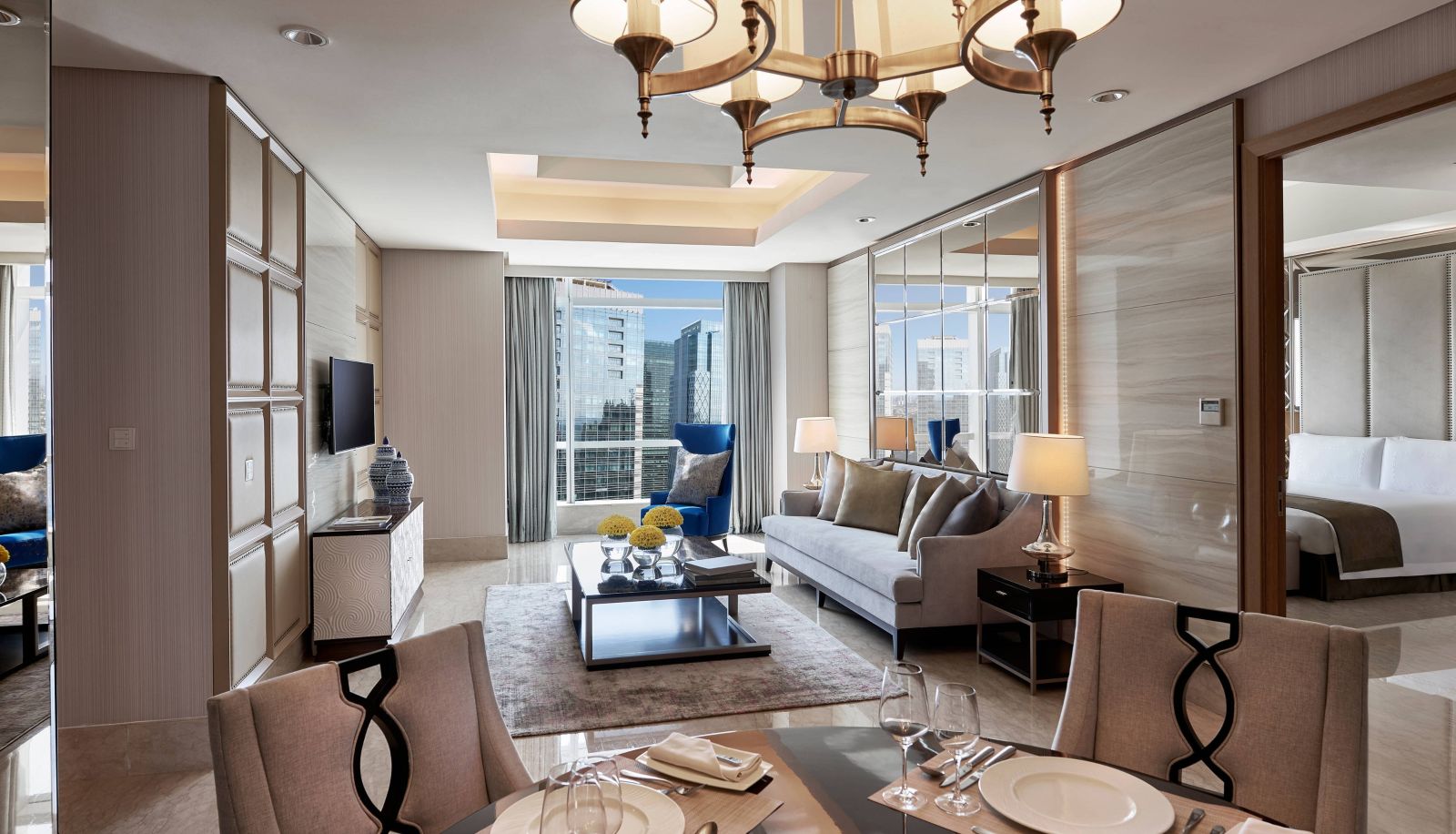 Zimmer - The Residences at The Ritz-Carlton Jakarta Pacific Place
