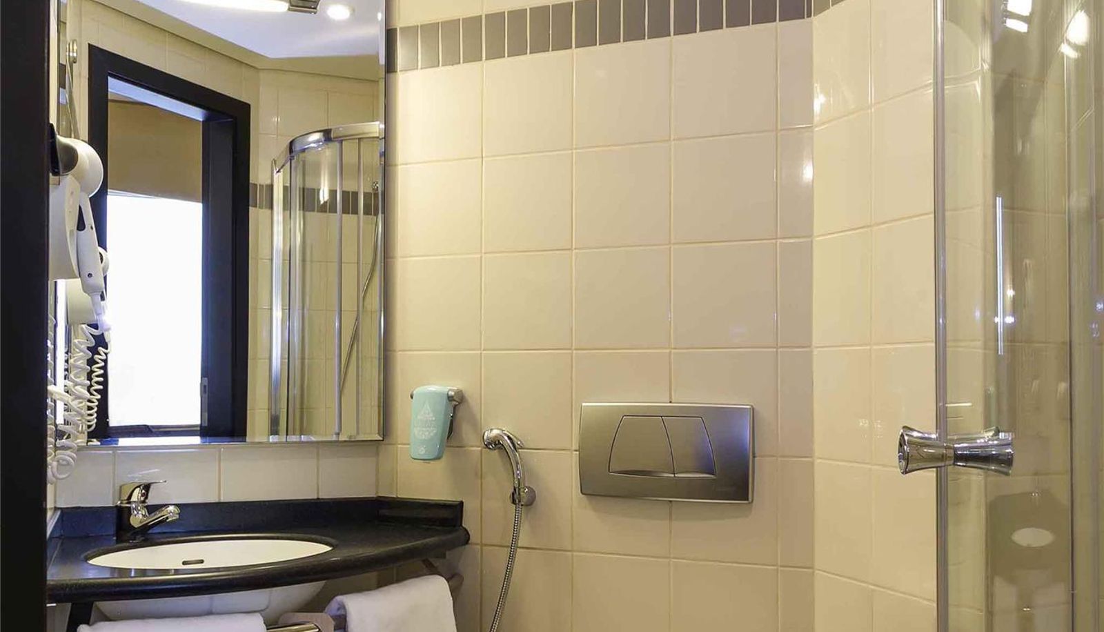Zimmer - ibis Sharq