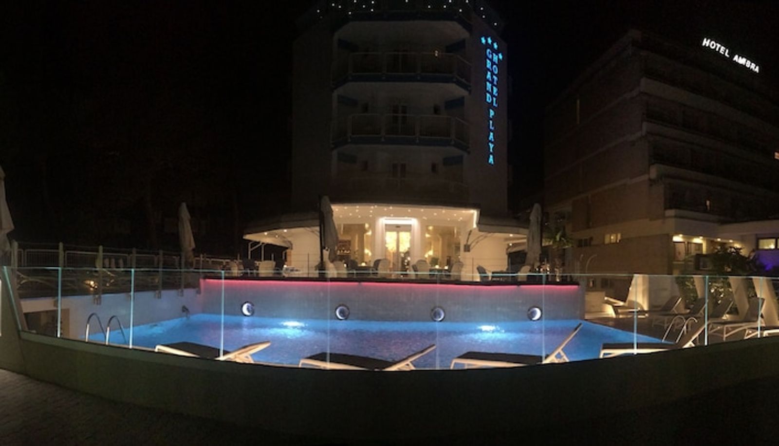 Basen - Grand Hotel Playa