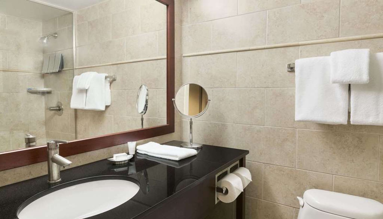 Kamer - Ivey Spencer Hotel and Conference Centre