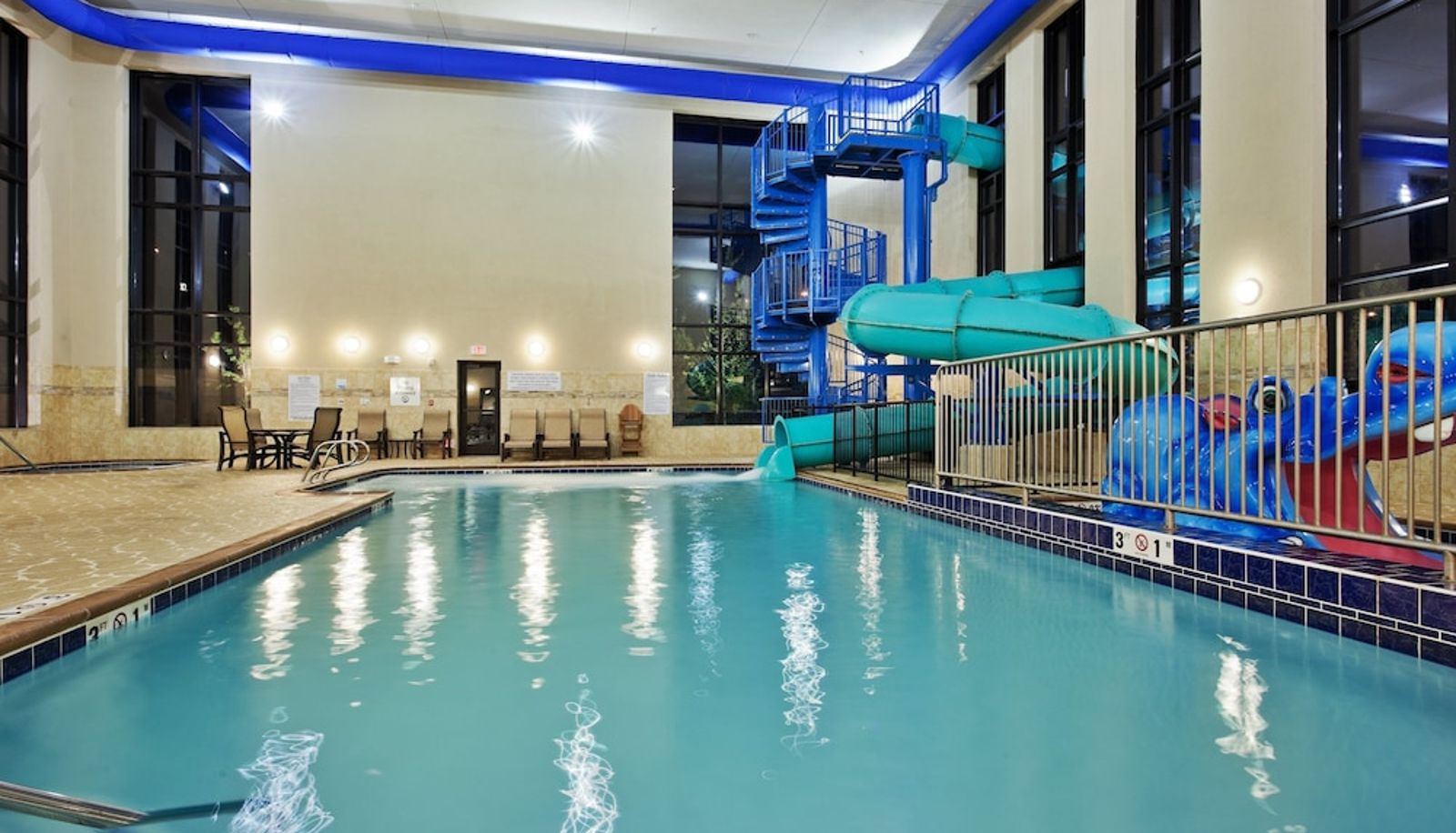 Zwembad - Holiday Inn Express & Suites GREAT FALLS by IHG