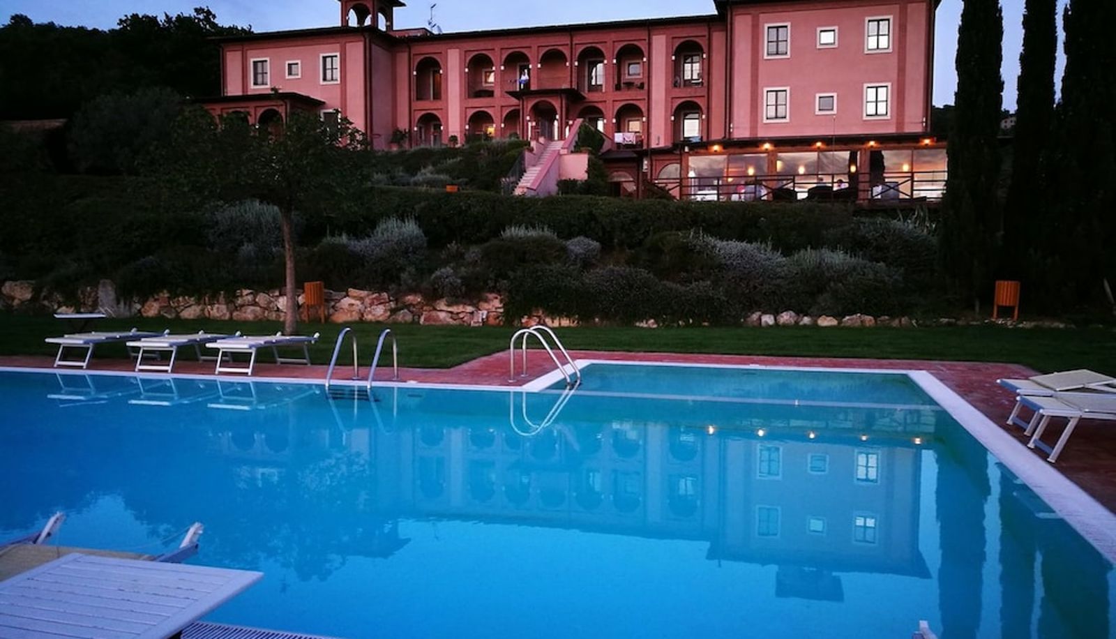 Pool - Saturnia Tuscany Hotel