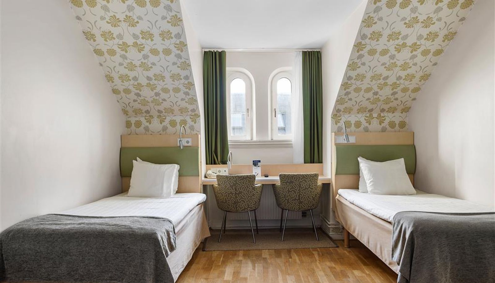 Room - Best Western Hotel Royal