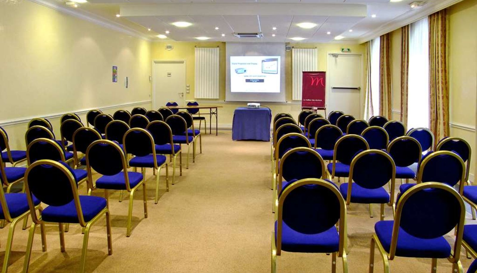 Salle de conférence - Hôtel Mercure Saint Nectaire - Spa & Bien-Être