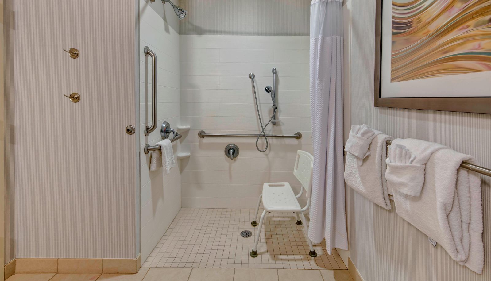 Zimmer - Courtyard by Marriott Alexandria