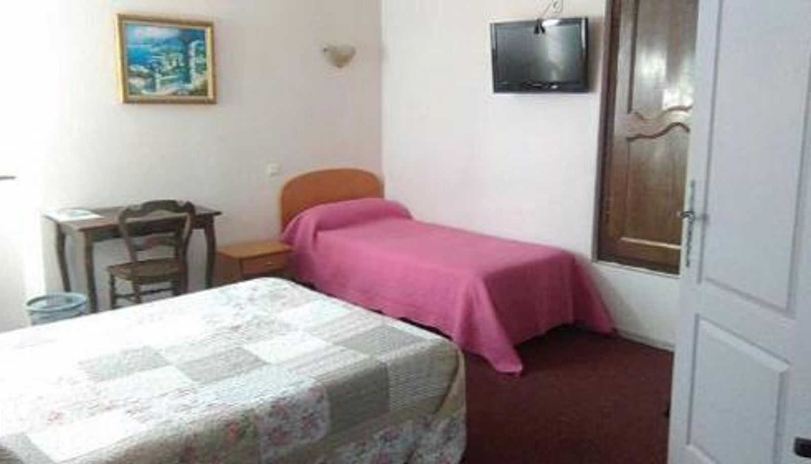 Habitación triple - Logis L'Auberge Basque Logis