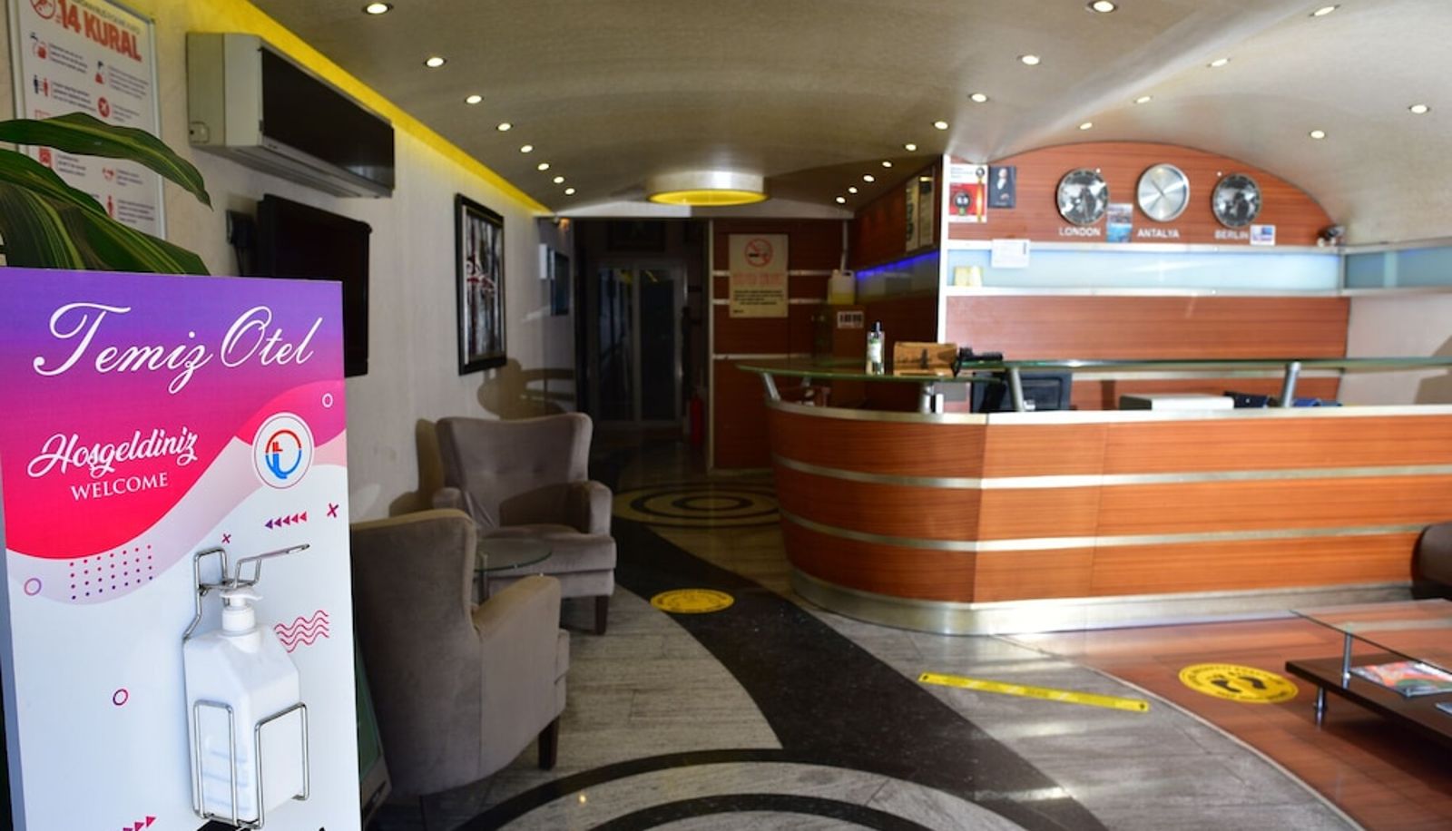 Reception - Temiz Otel