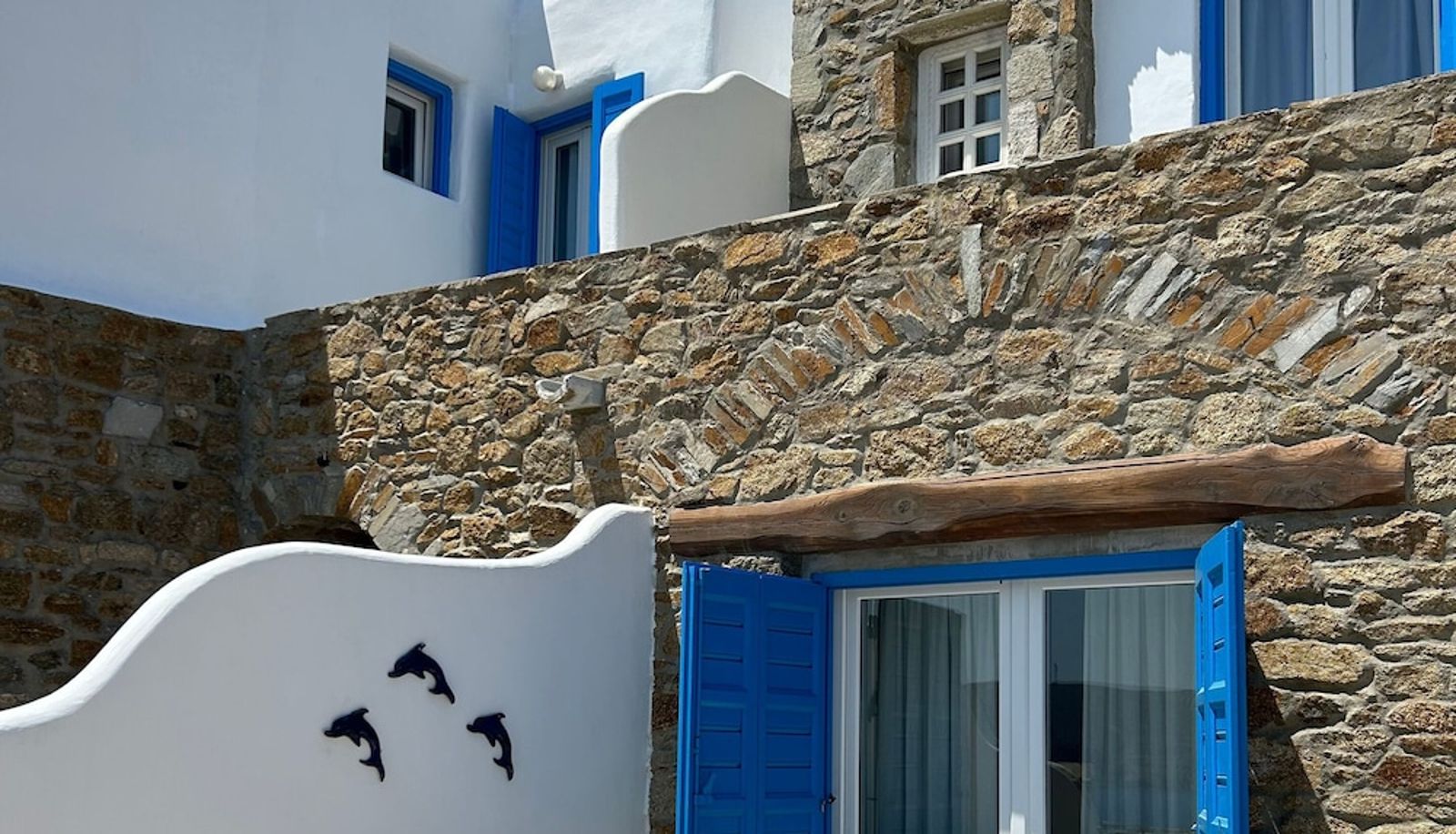 Información - A Resort to Live Mykonos Lolita
