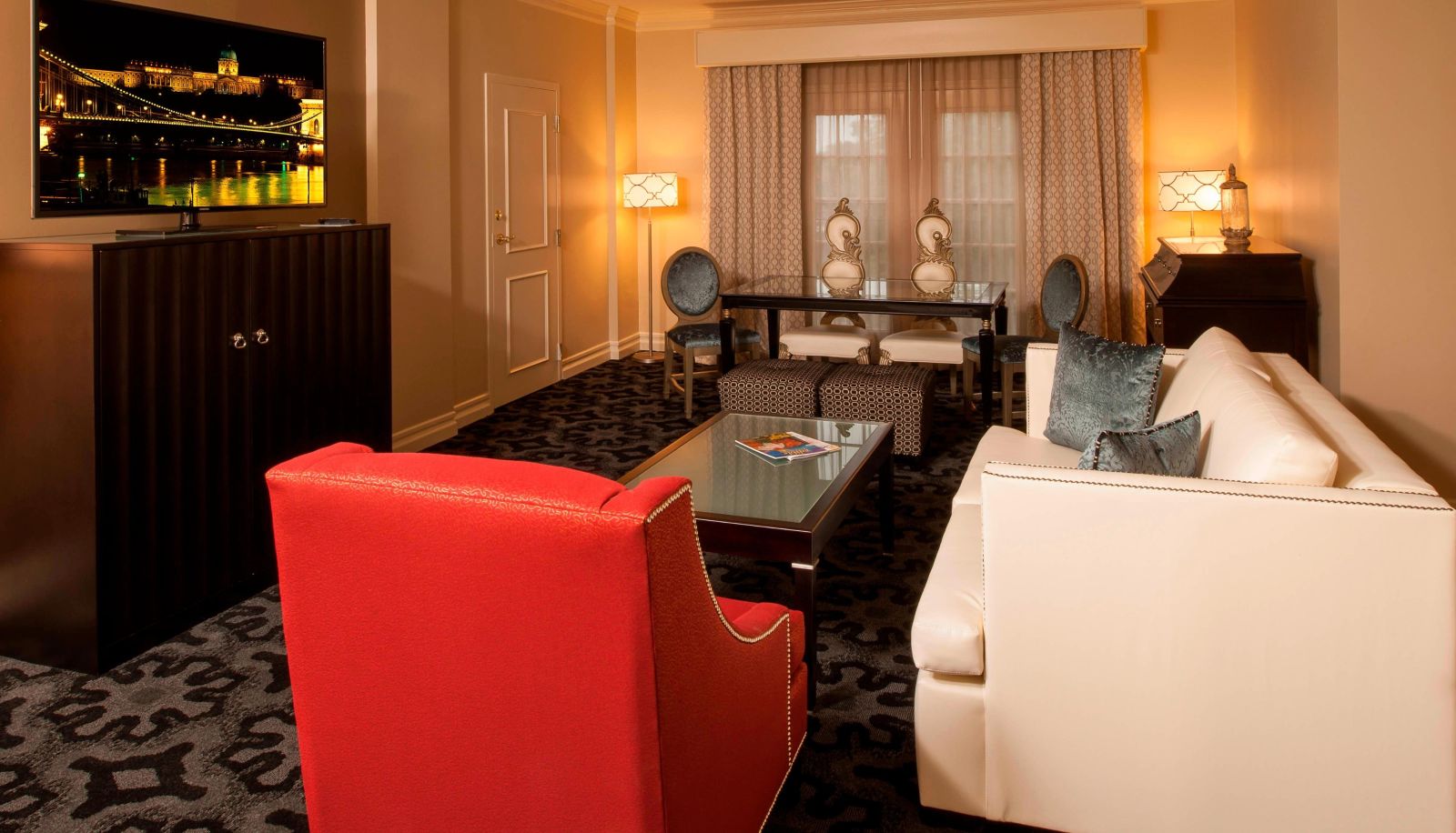 Zimmer - The Siena Hotel Autograph Collection