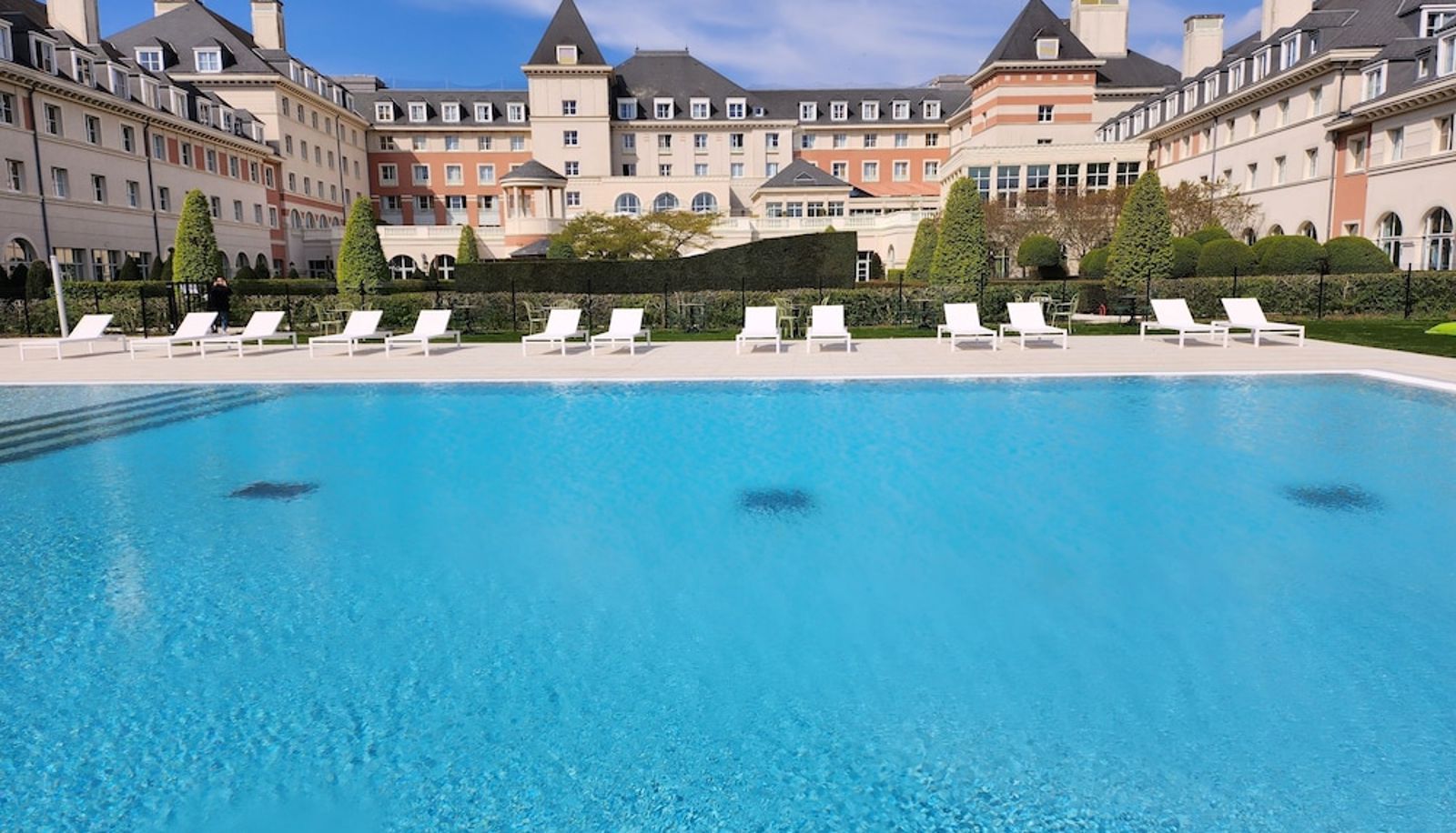 Pool - Dream Castle Hotel