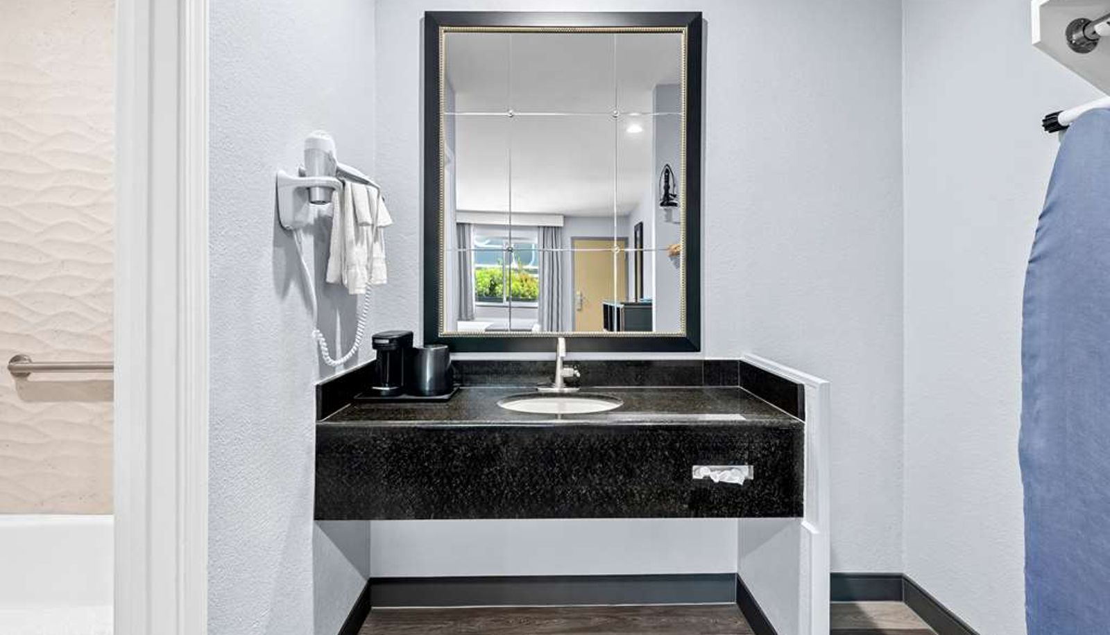 Room - SureStay by Best Western Buena Park Anaheim