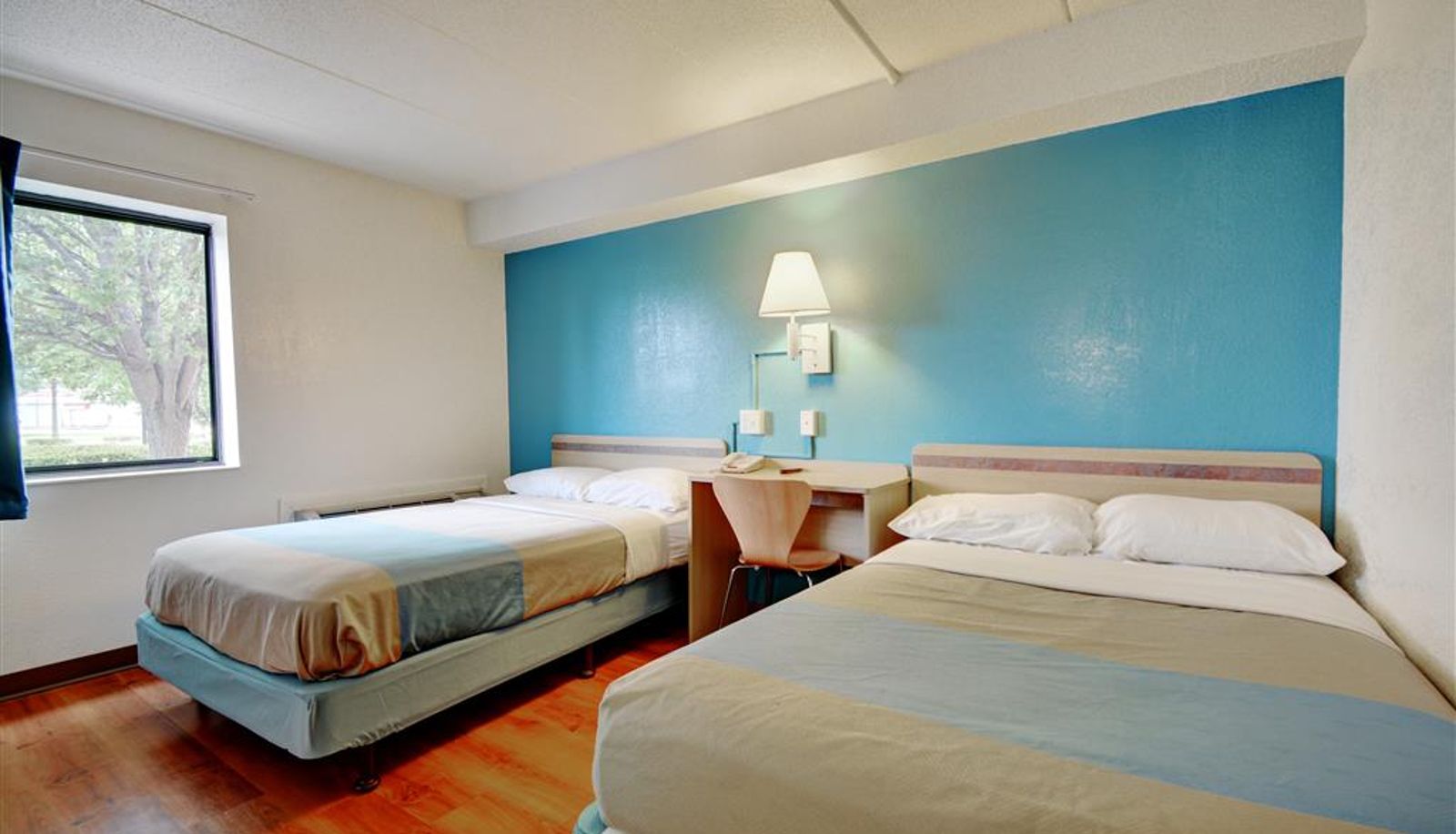 Vierbettzimmer - MOTEL 6 NEWPORT