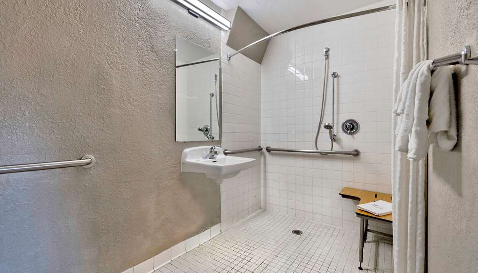 Zimmer - Motel 6 Anaheim - Fullerton East