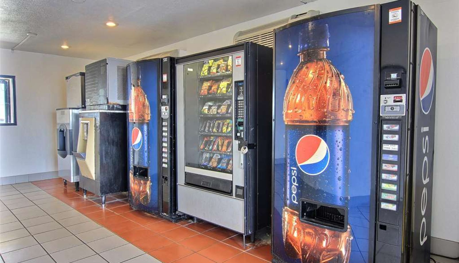 Interior view - MOTEL 6 CORPUS CHRISTI EAST - NORTH PADR