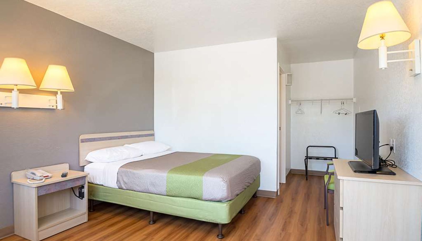 Zimmer - Motel 6 Pueblo I-25