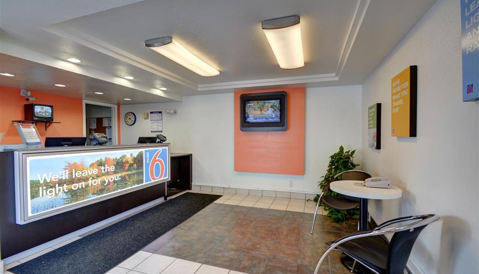 Hall - Motel 6 Springfield-Chicopee