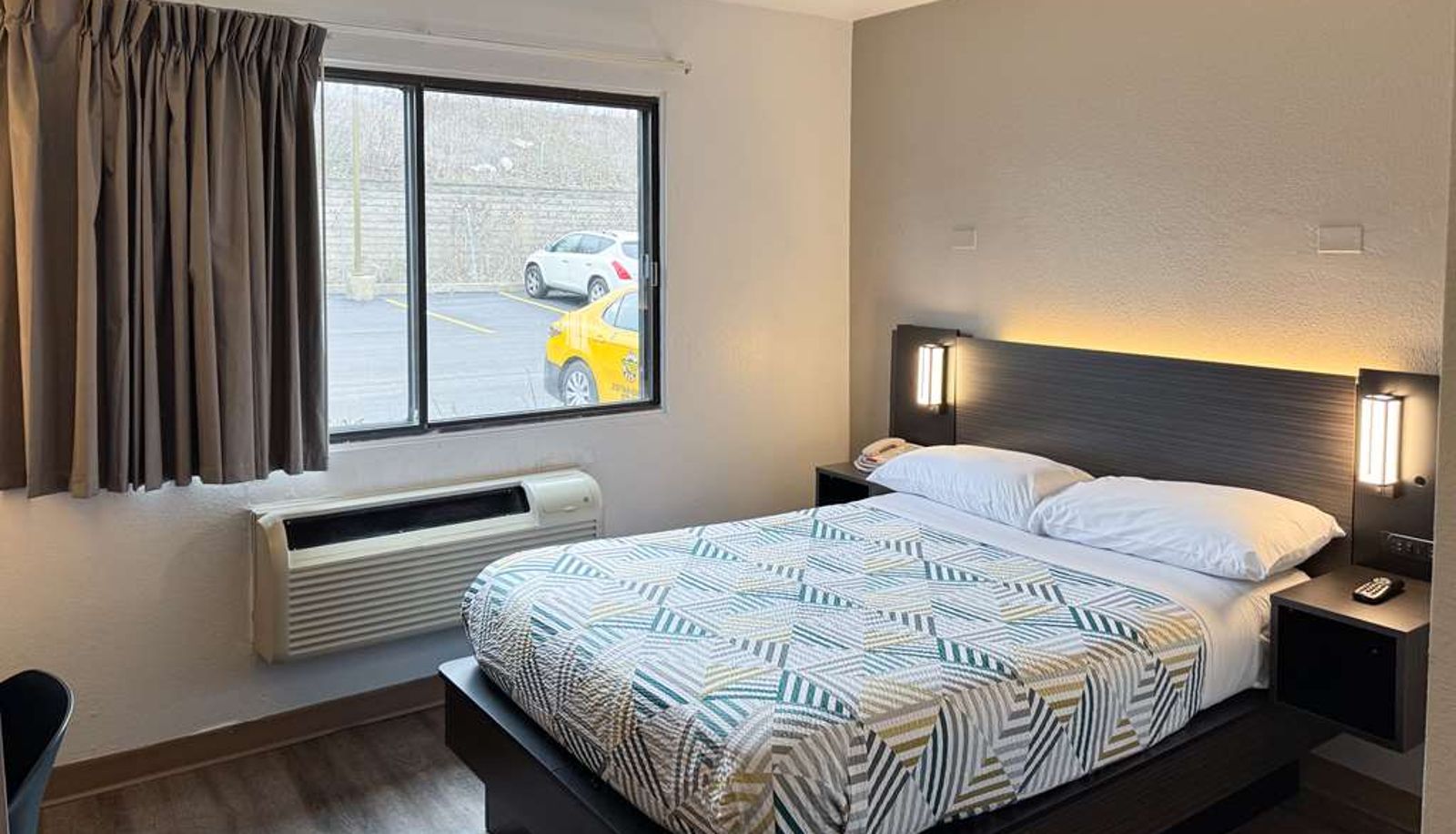 Zimmer - Motel 6 Chicago North Glenview
