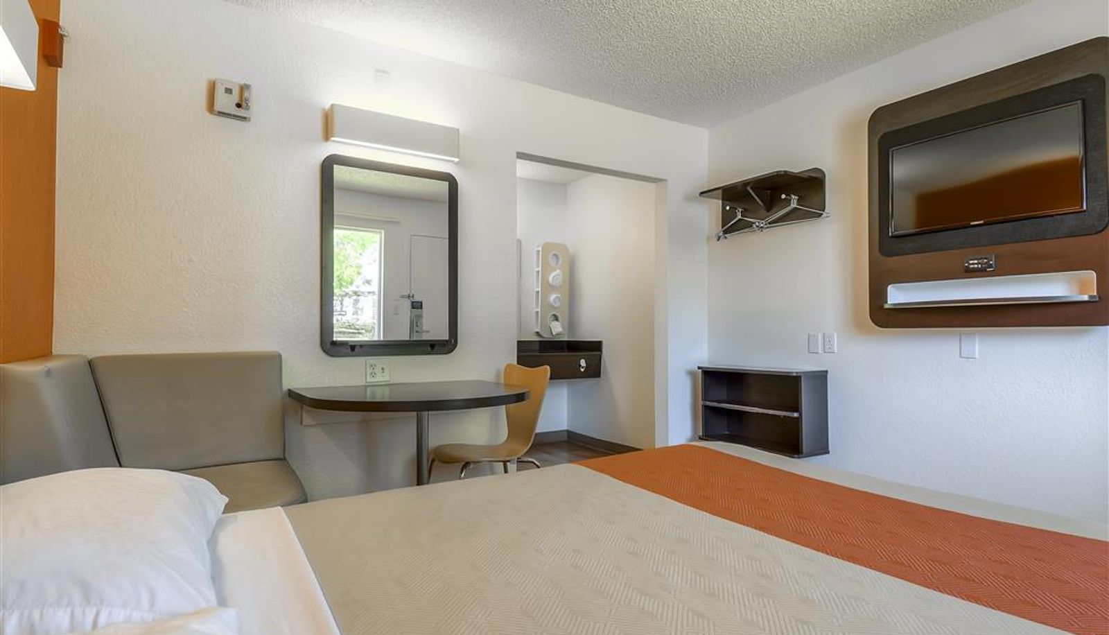 Zimmer - Motel 6 San Diego North