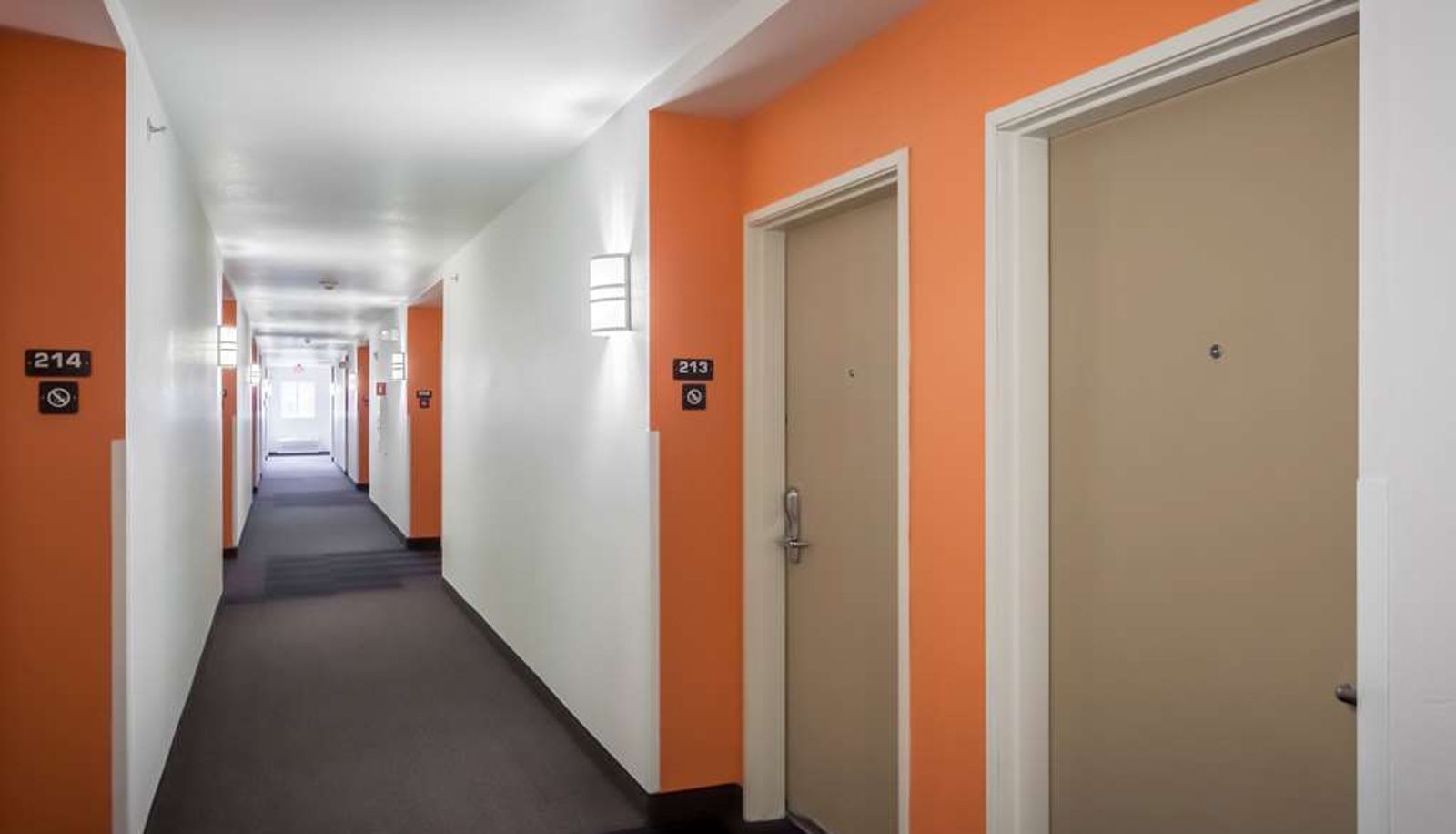 Innenbreich - MOTEL 6 ANCHORAGE - MIDTOWN