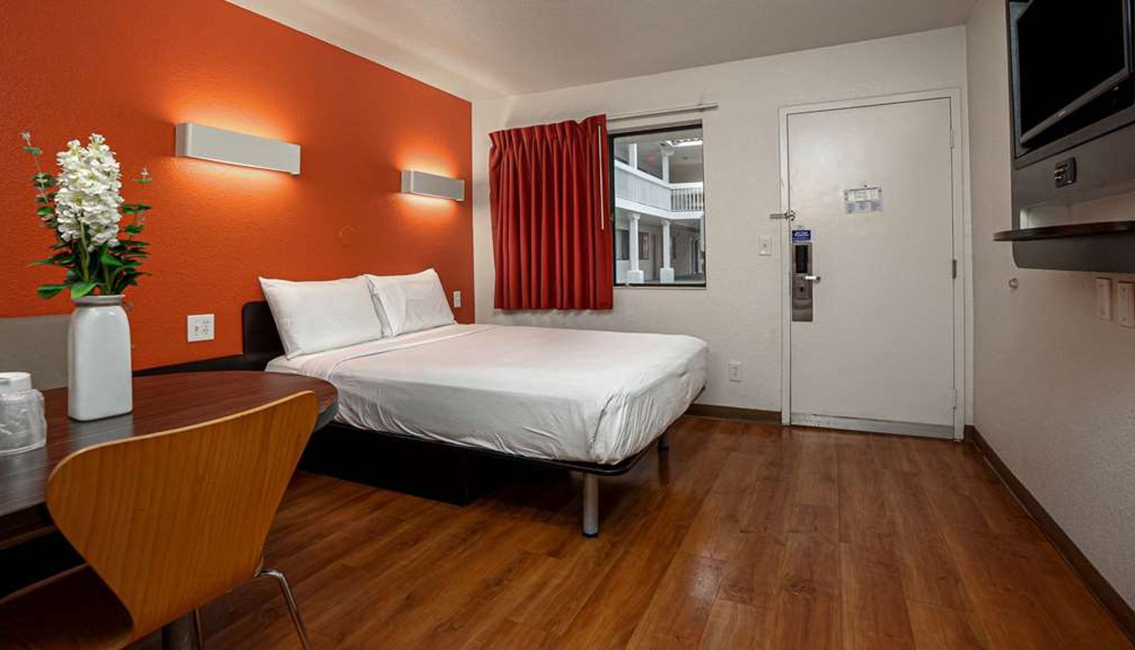Room - MOTEL 6 CARLSBAD BEACH