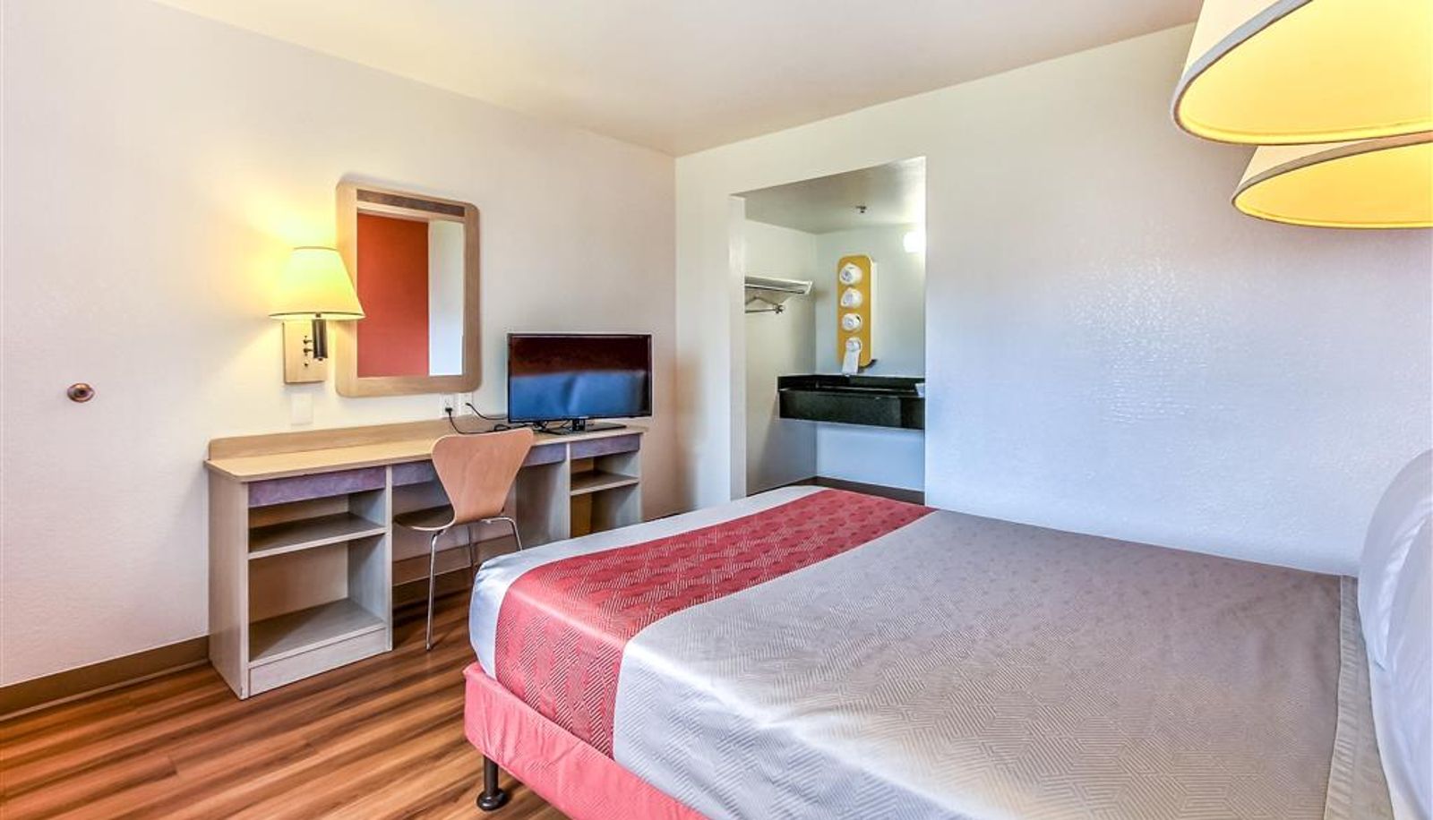 Standardzimmer (Doppel) - MOTEL 6 SALINAS NORTH-MONTEREY AREA