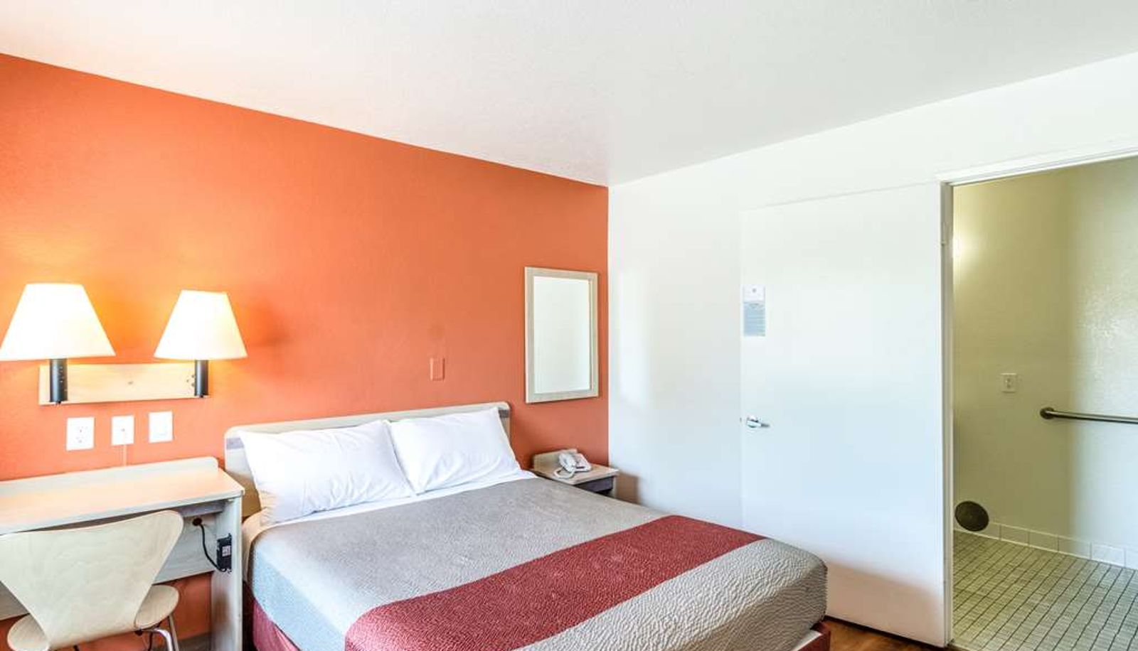 Standardzimmer (Doppel) - Motel 6 Redding Central