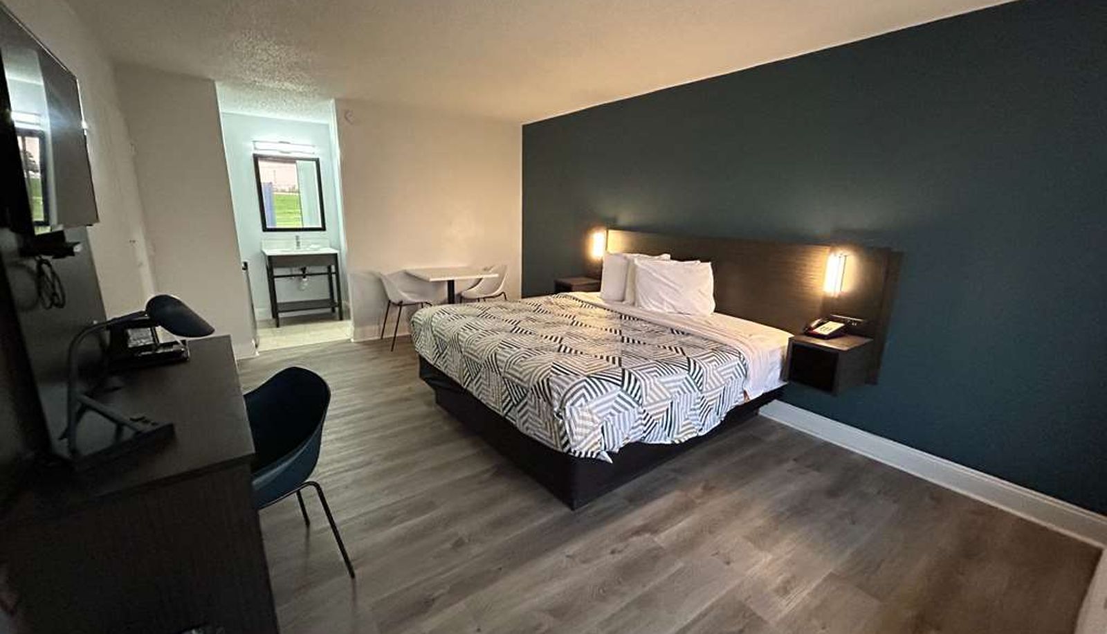 Camera - Motel 6 Hammond LA I 12  I 55