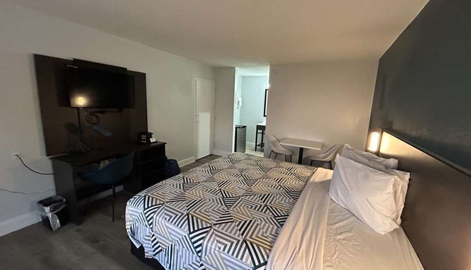 Camera - Motel 6 Hammond LA I 12  I 55