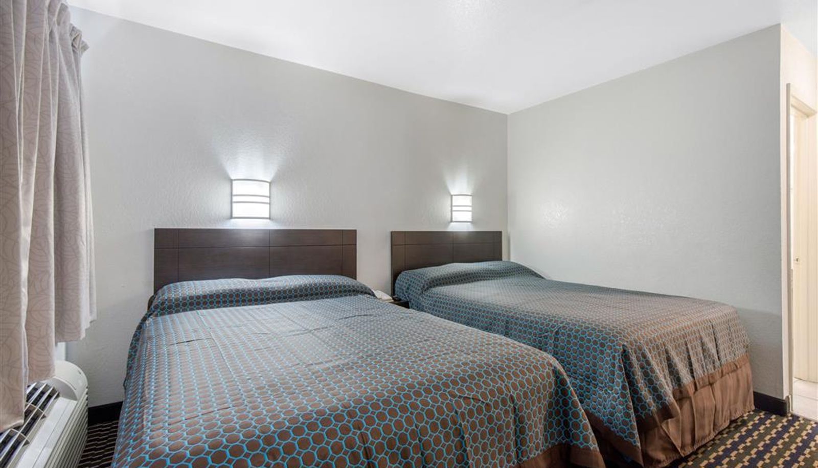 Zimmer - Rodeway Inn Winston Salem Route 52