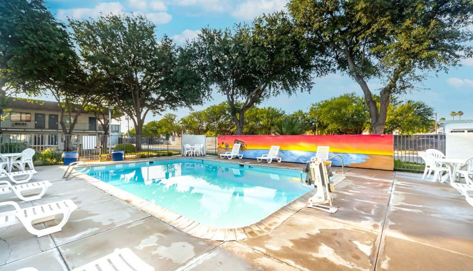 Pool - MOTEL 6 DEL RIO