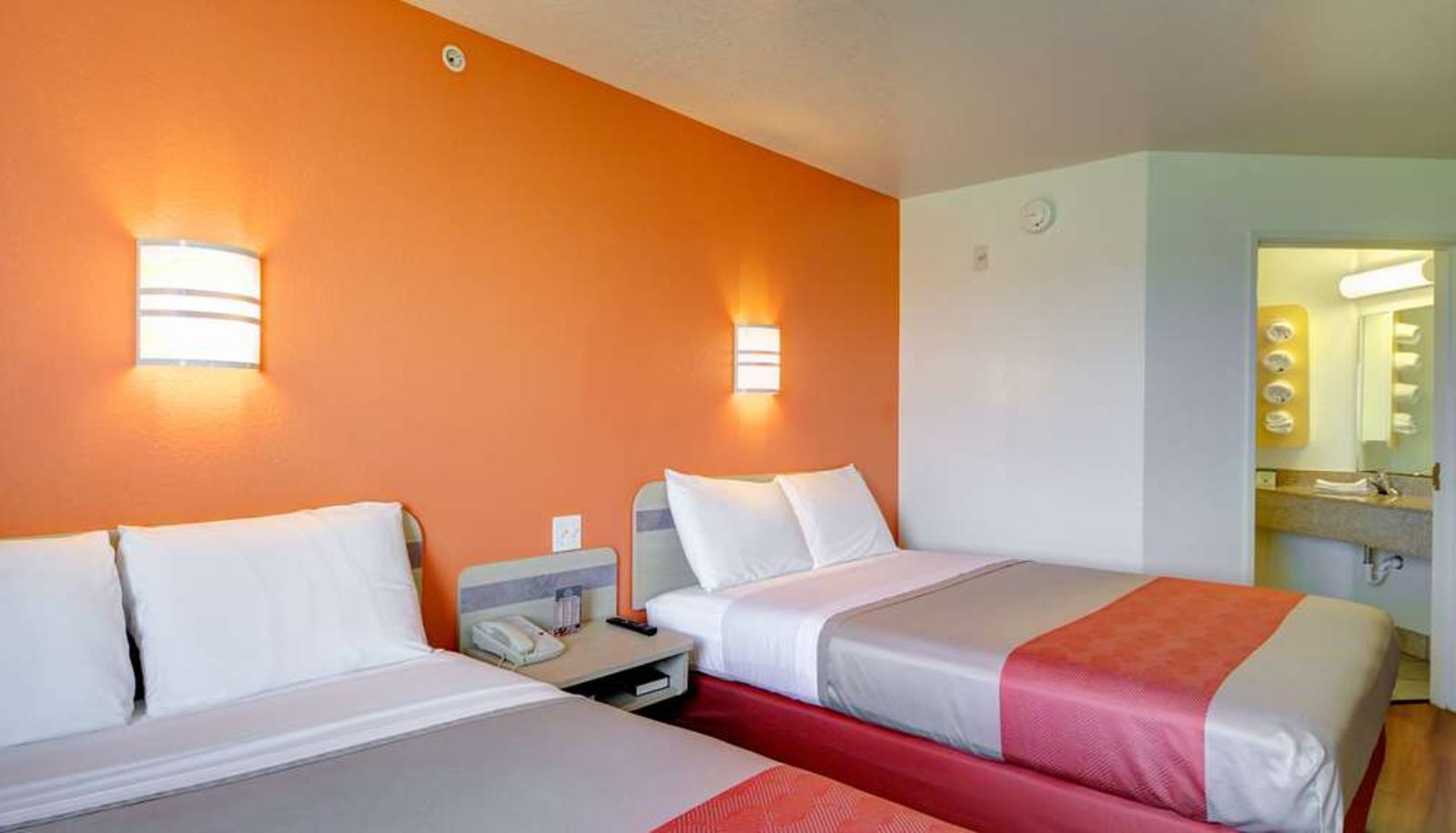Quadruple room - MOTEL 6 EL RENO