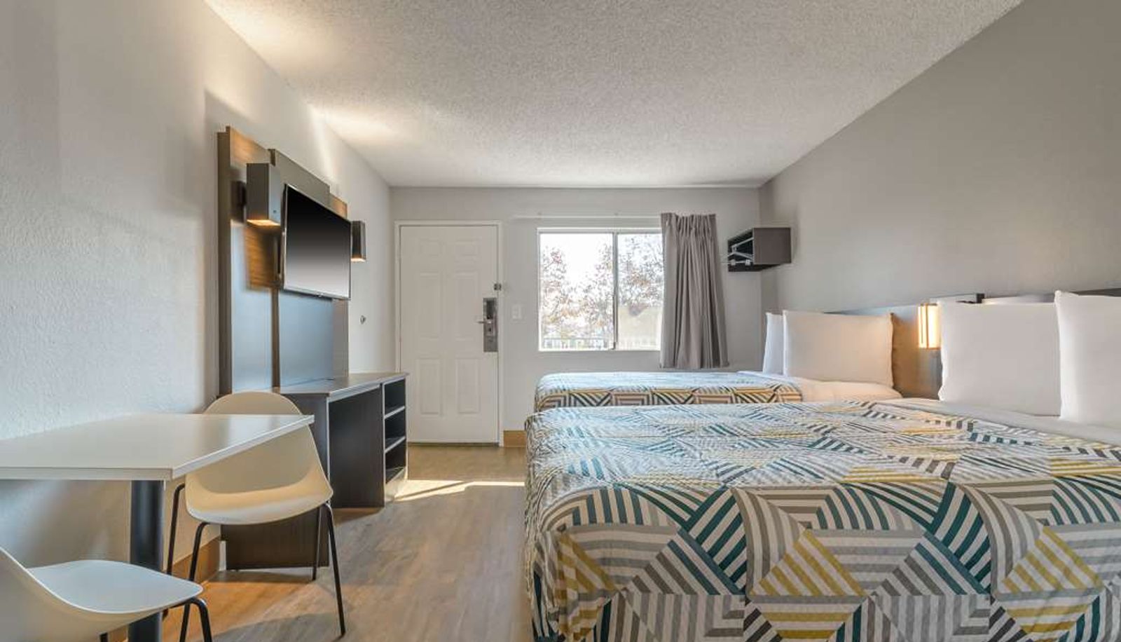 Zimmer - CA - East Bay Motel 6 Hayward