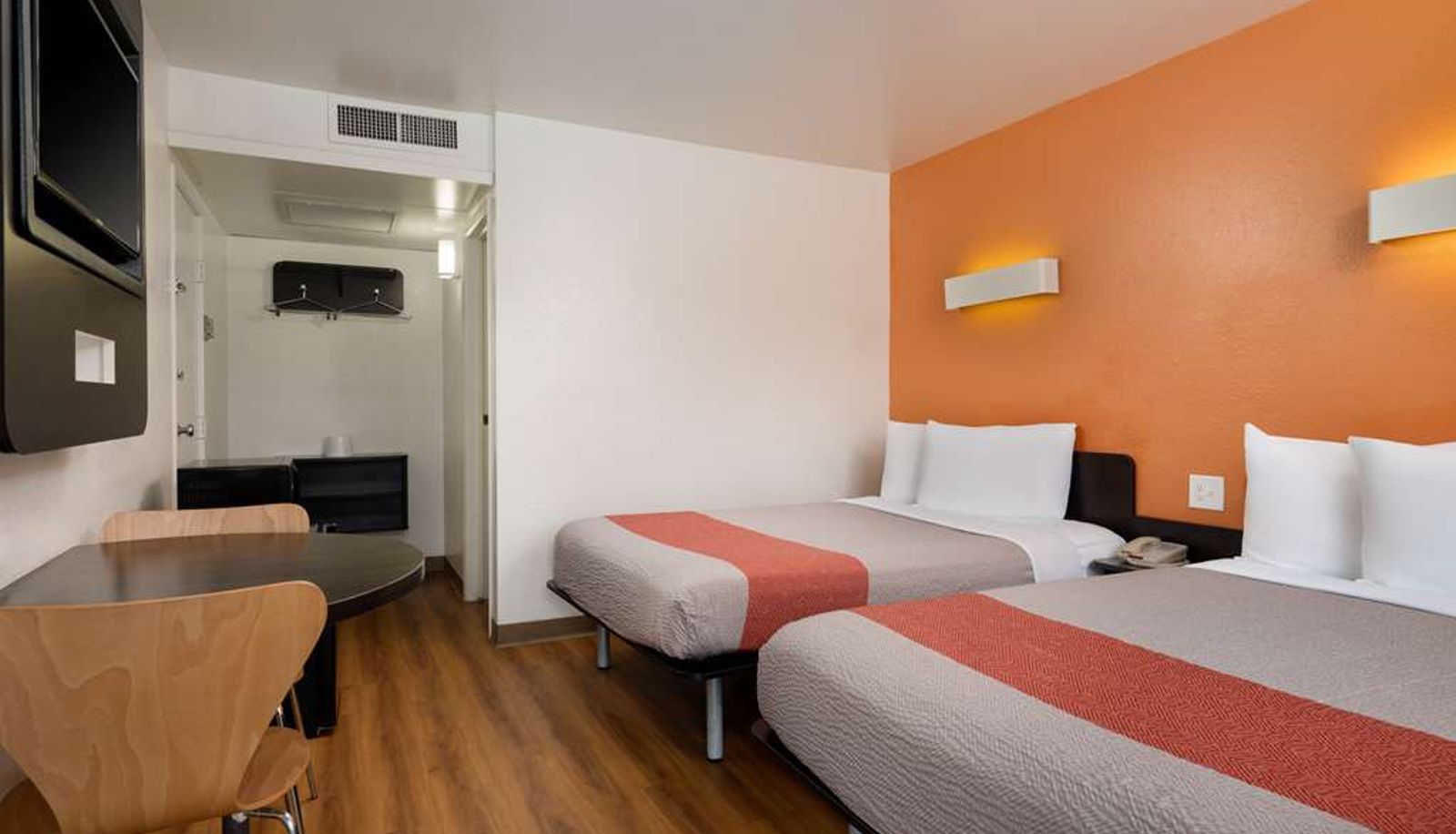 Room - MOTEL 6 PISMO BEACH