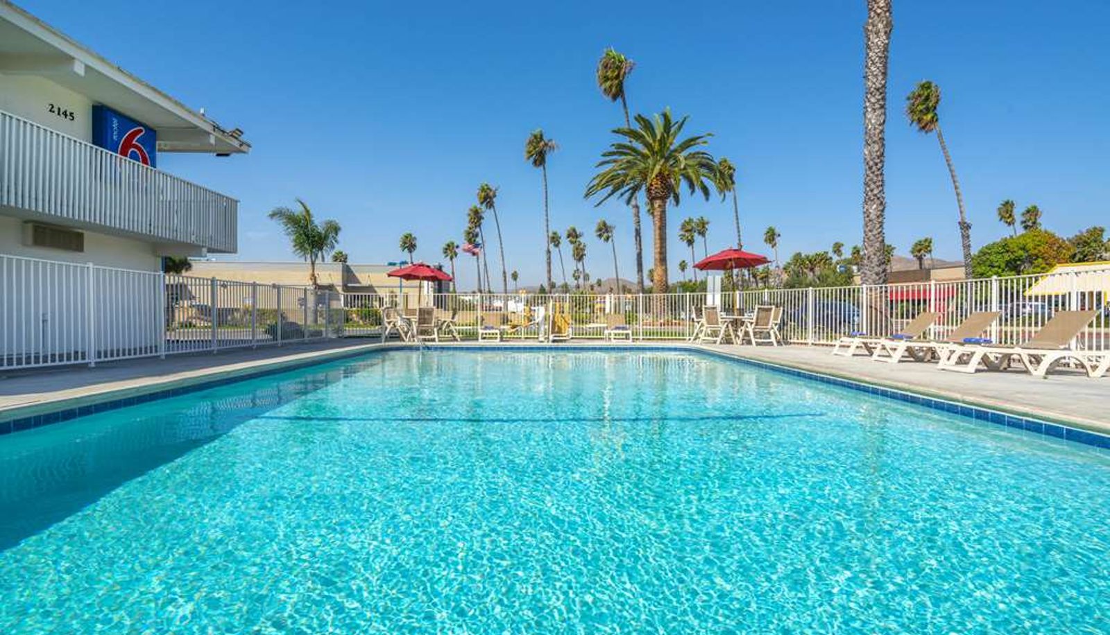 Pool - MOTEL 6 VENTURA BEACH