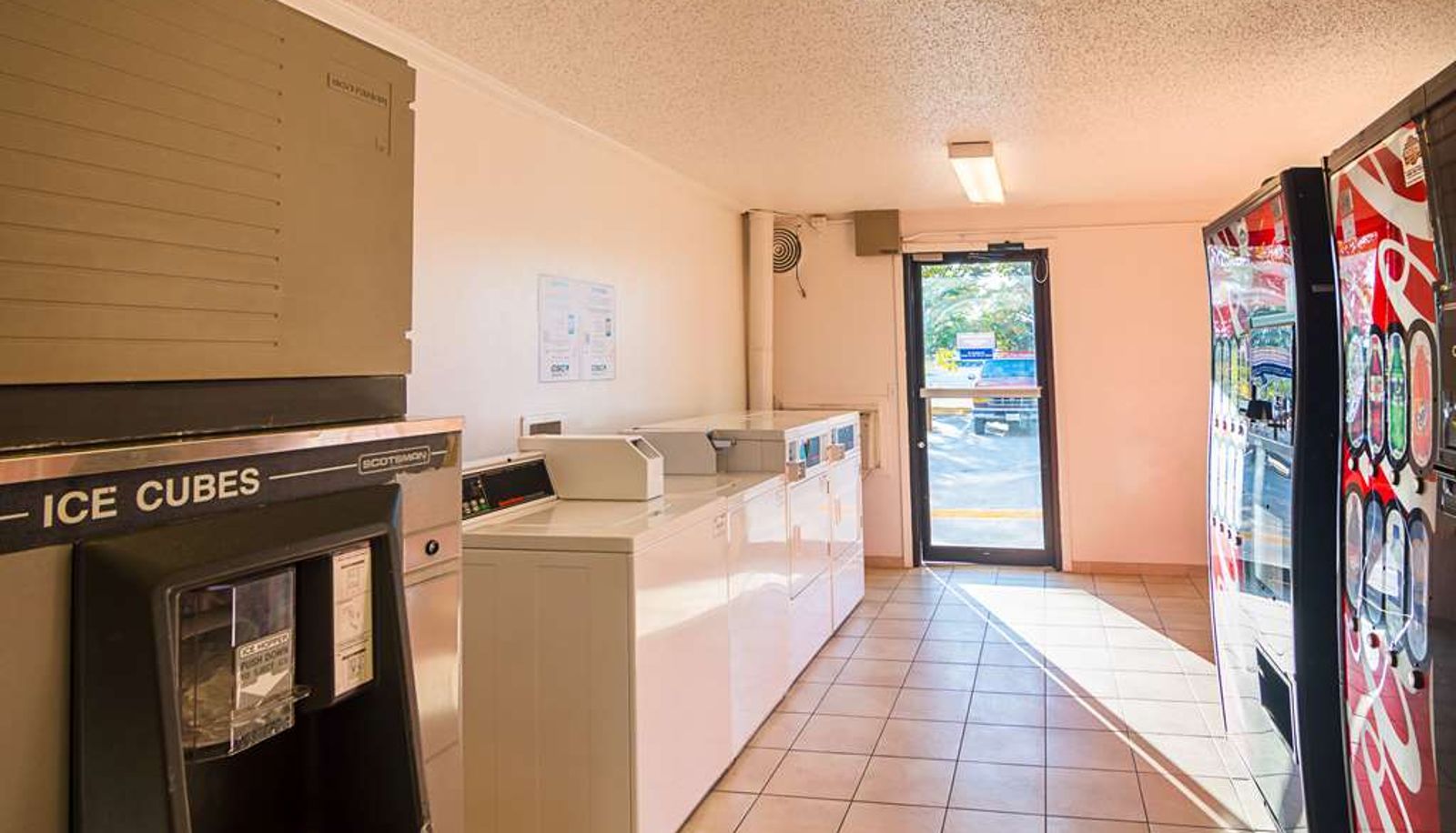 Interior view - MOTEL 6 LAWTON
