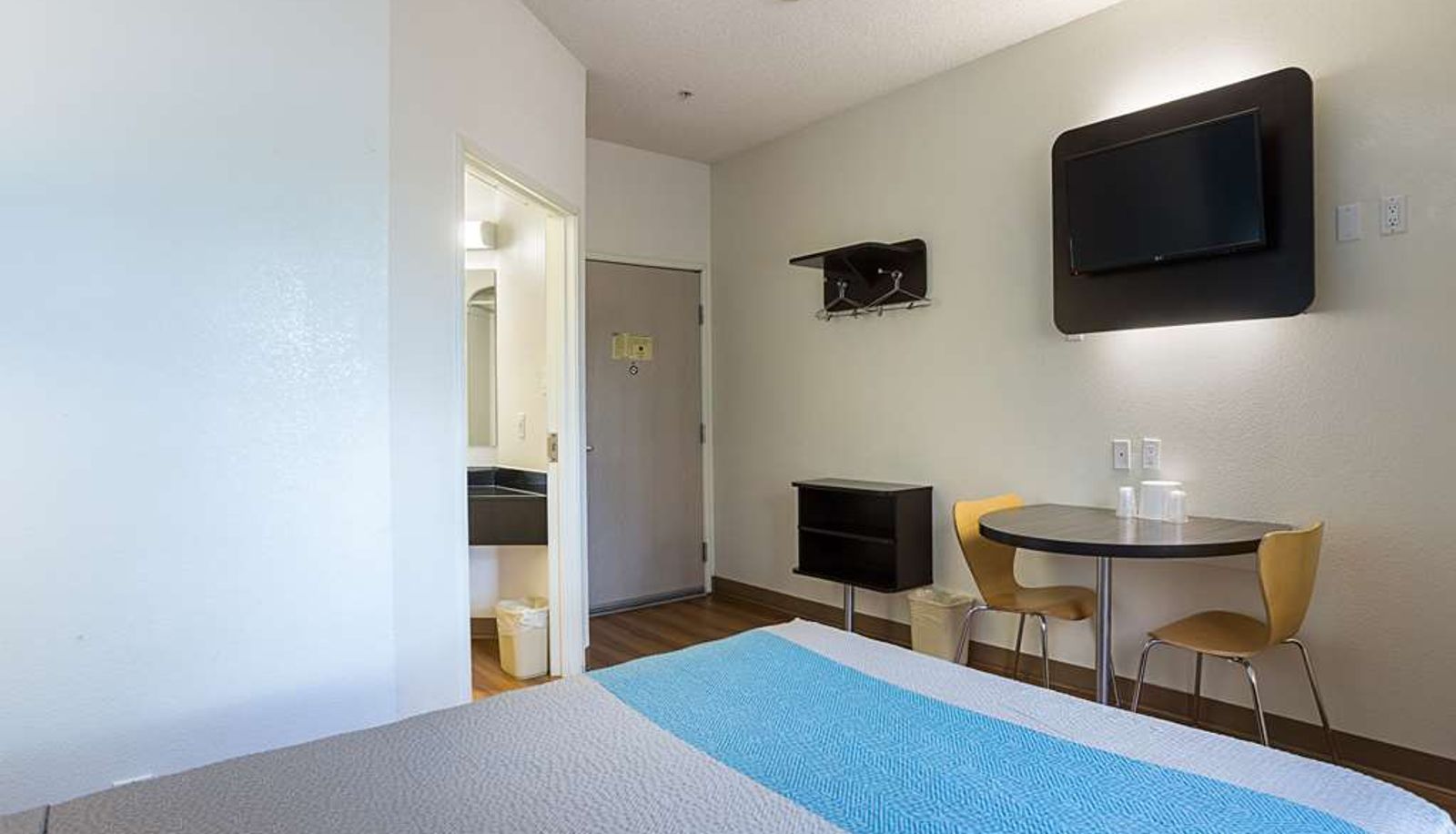 Standardzimmer (Doppel) - MOTEL 6 PAGE