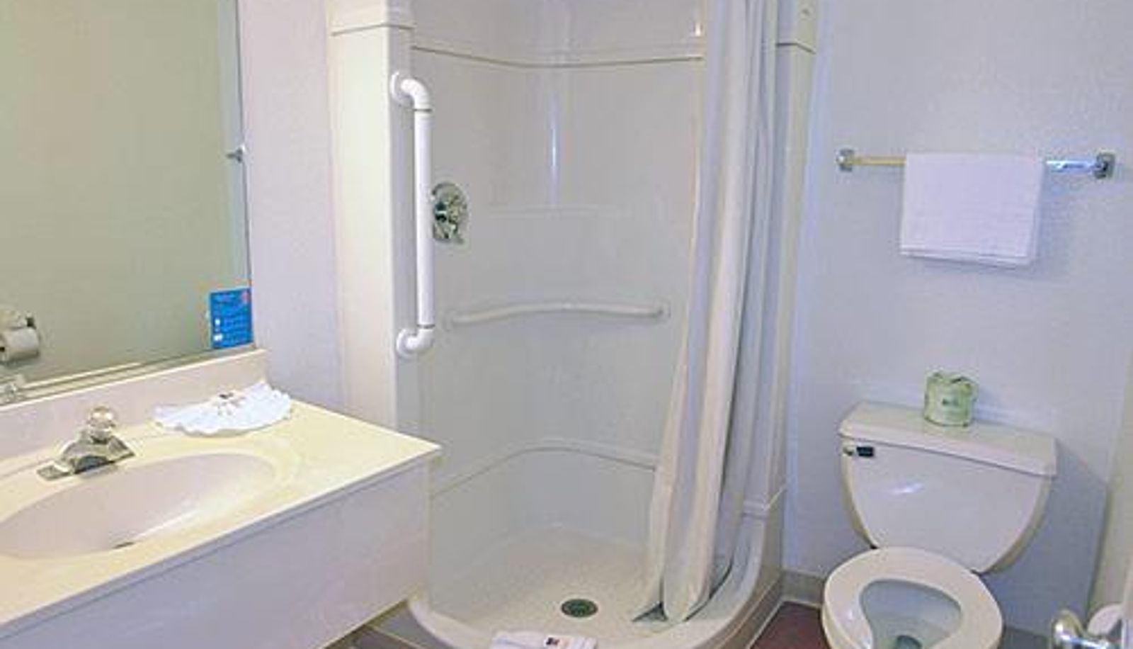 Standardzimmer (Doppel) - MOTEL 6 RENO LIVESTOCK EVENTS CENTER