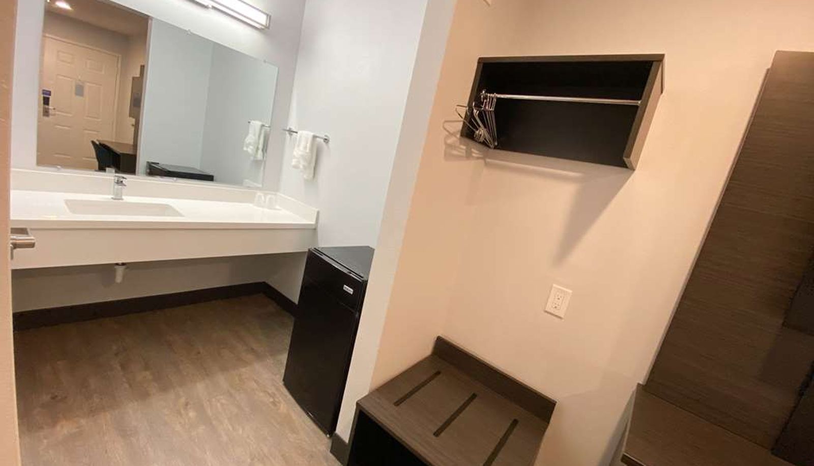 Room - Motel 6 Los Angeles-Bellflower