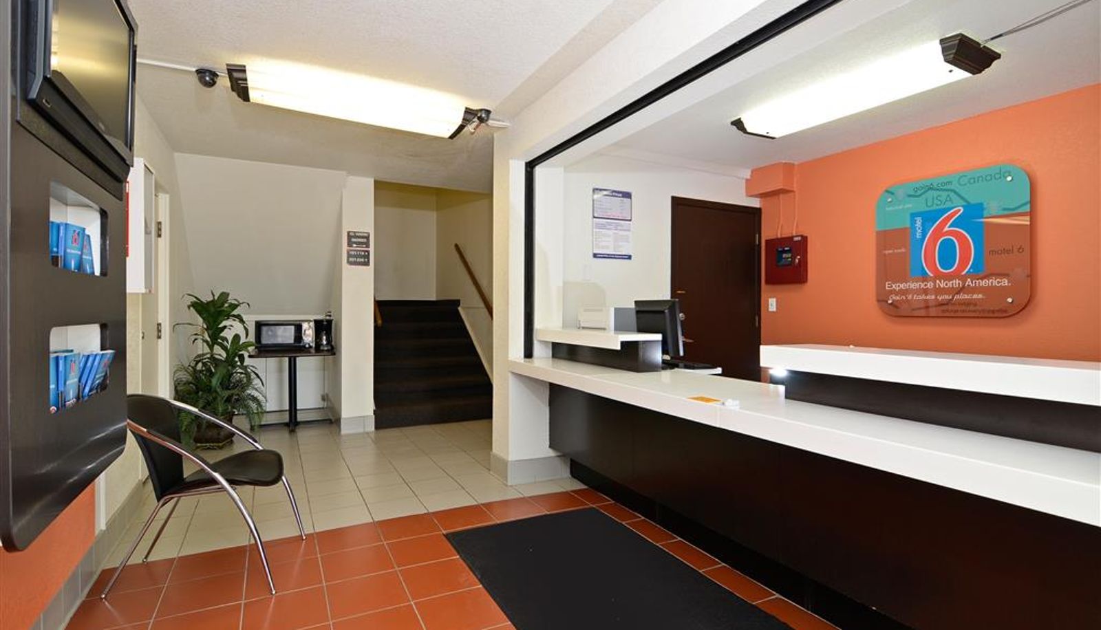 Lobby - MOTEL 6 SOUTH HAVEN
