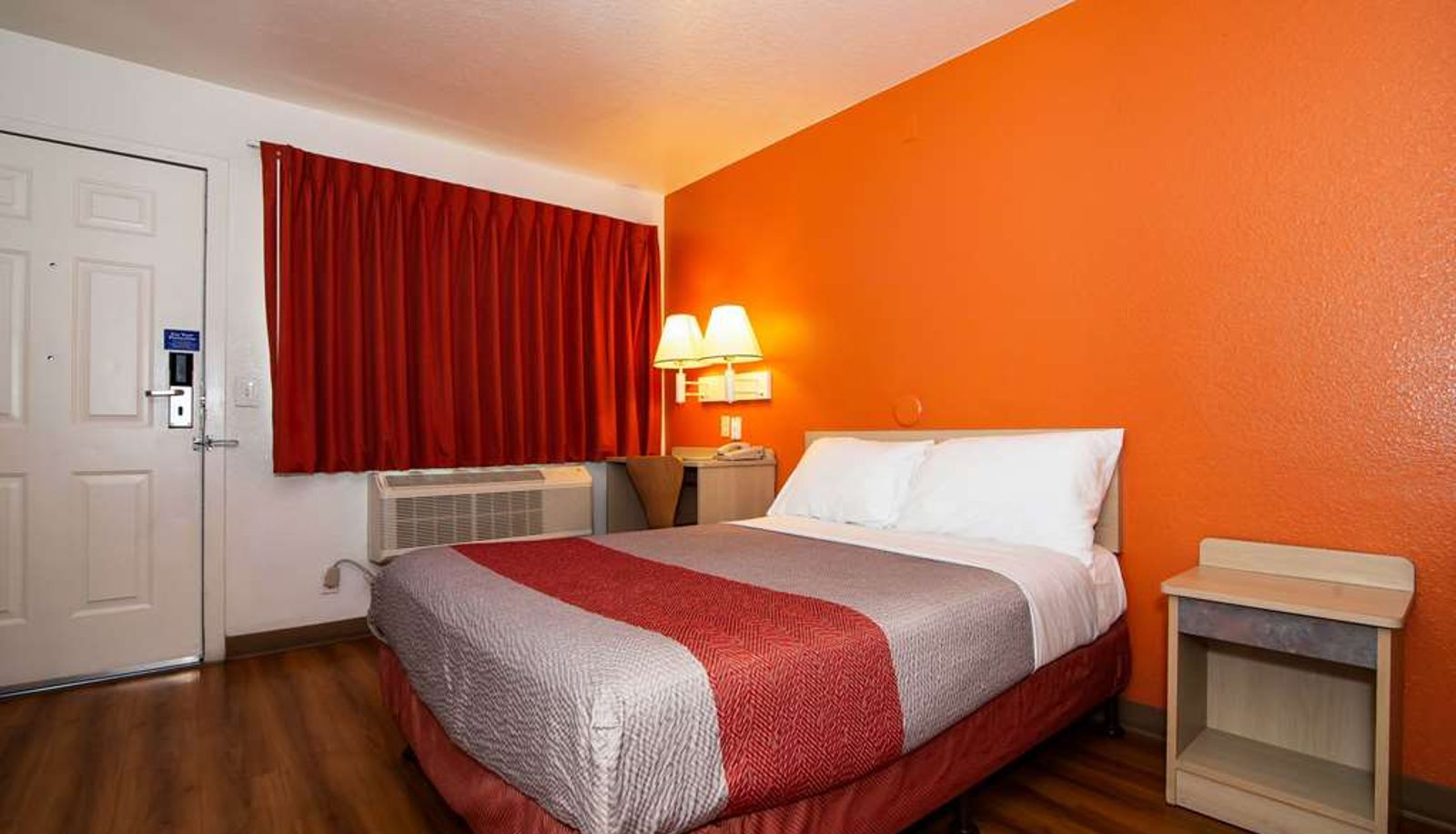 Zimmer - Motel 6 Palm Springs East-East Palm
