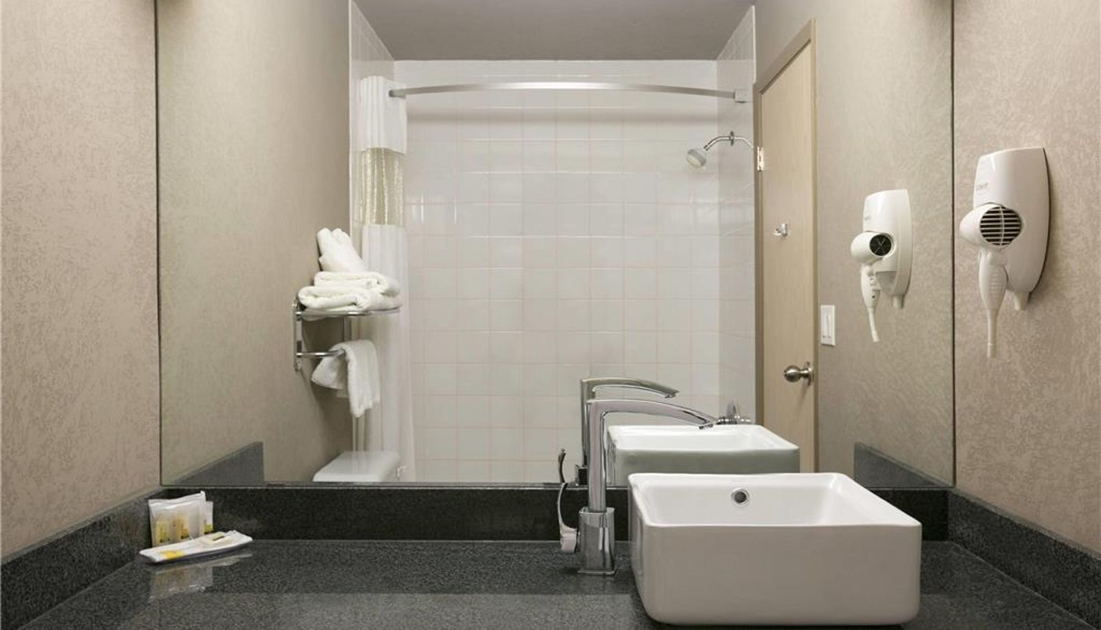 Zimmer - Days Inn by Wyndham Regina