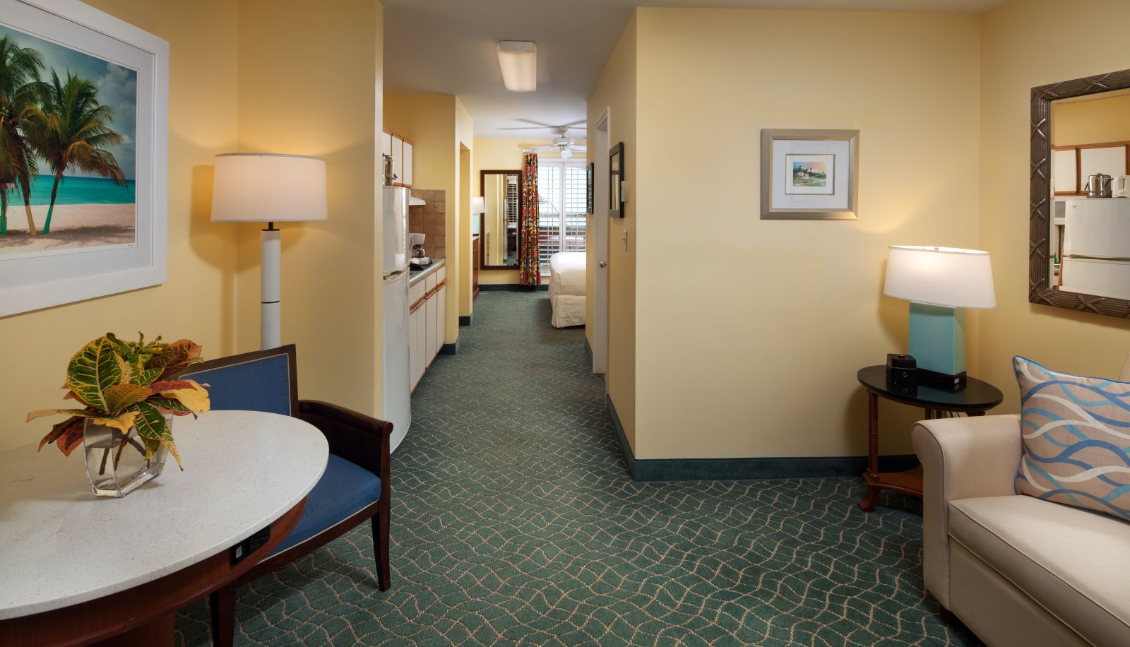 Zimmer - The Sunshine Hotel and Suites - Grand Cayman