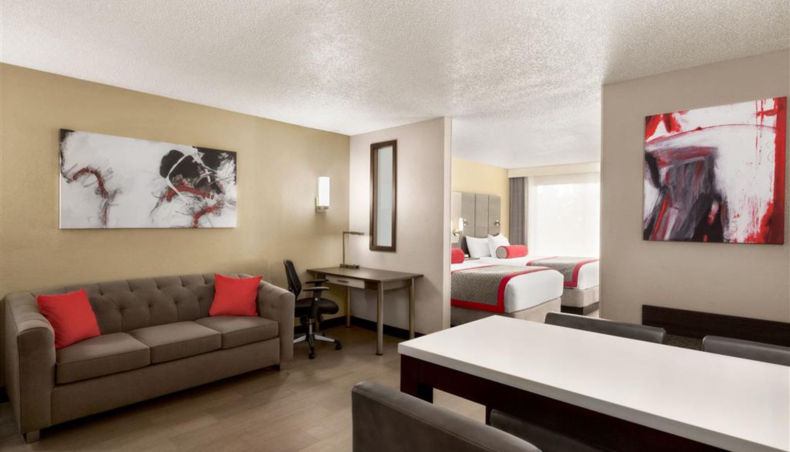 Room - Ramada by Wyndham Suites Orlando Airport