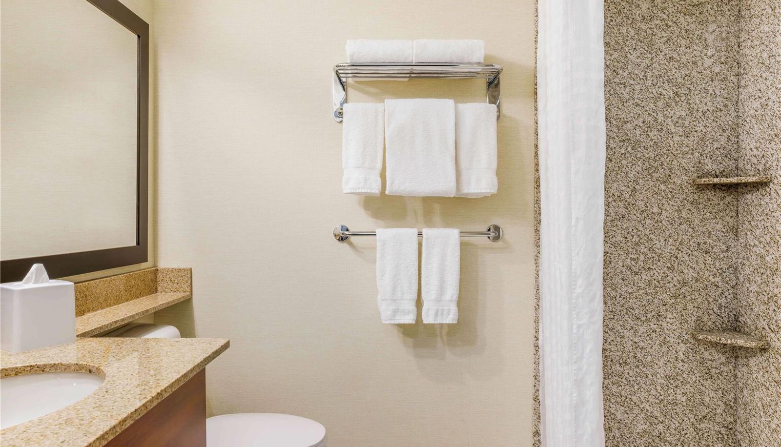 Suite - Days Inn & Suites by Wyndham Sherwood Park Edmonton