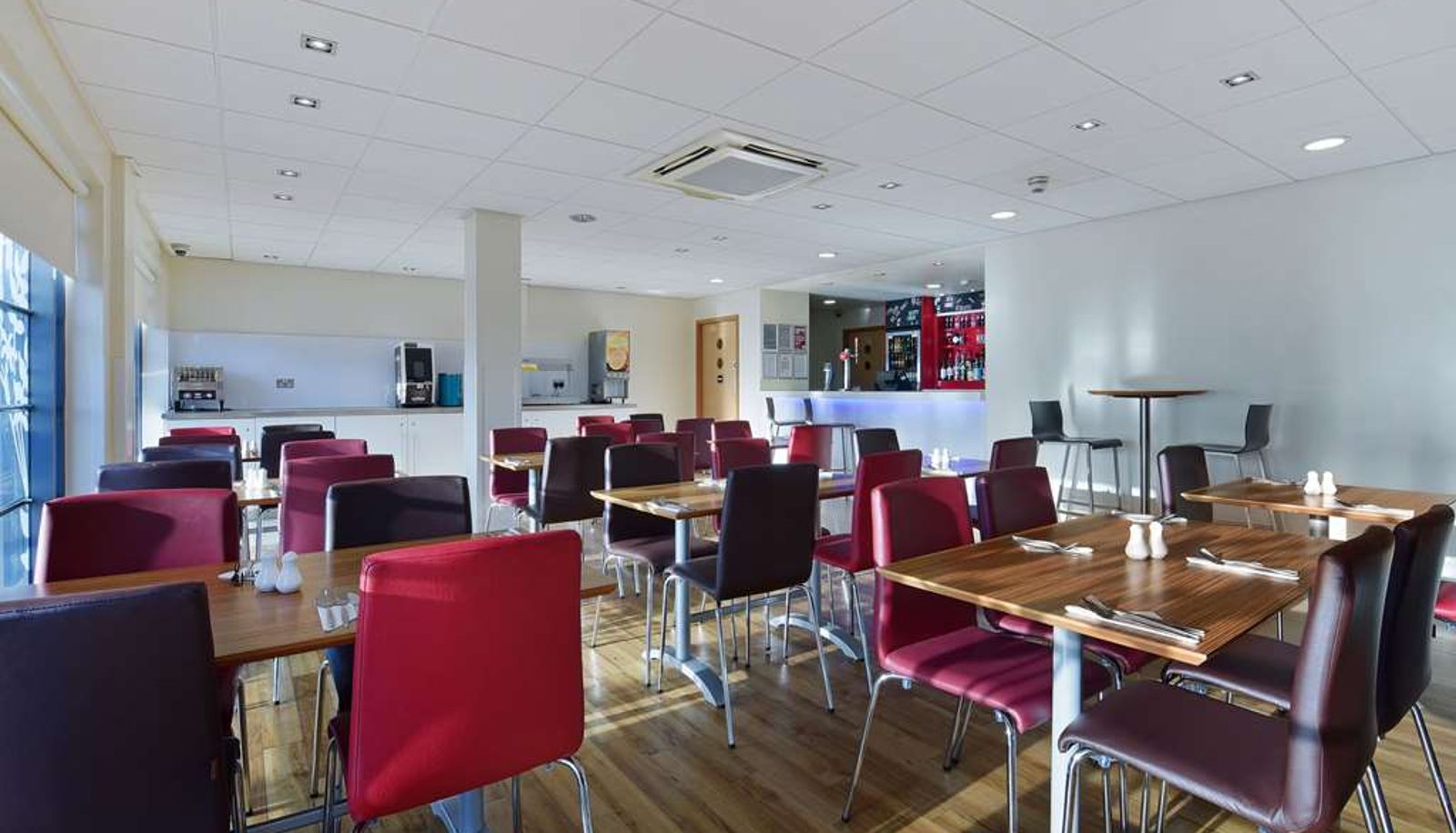 Restaurant - TRAVELODGE BLACKPOOL SOUTH PROMENADE