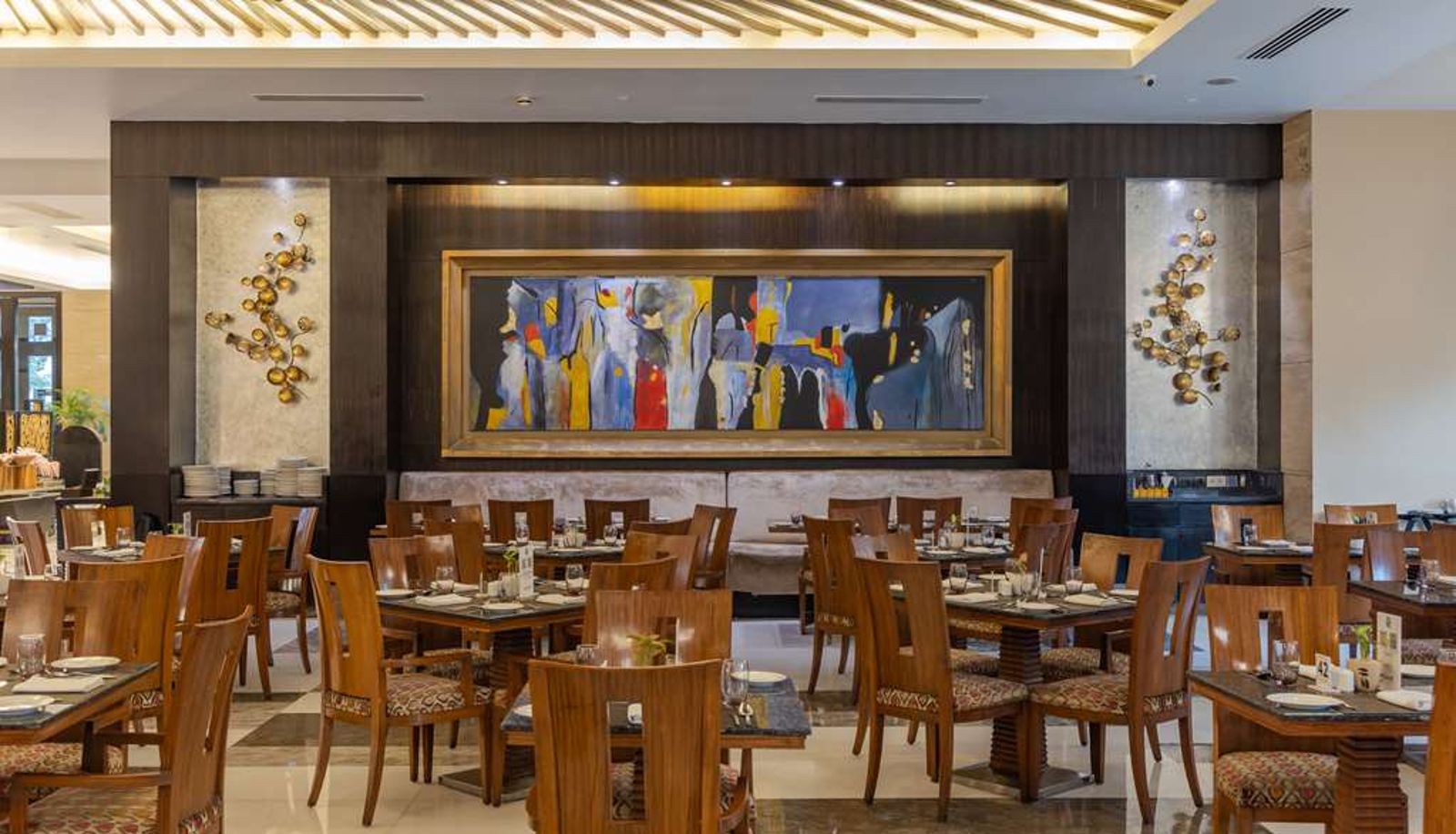 Restaurant - Radisson Hotel Indore