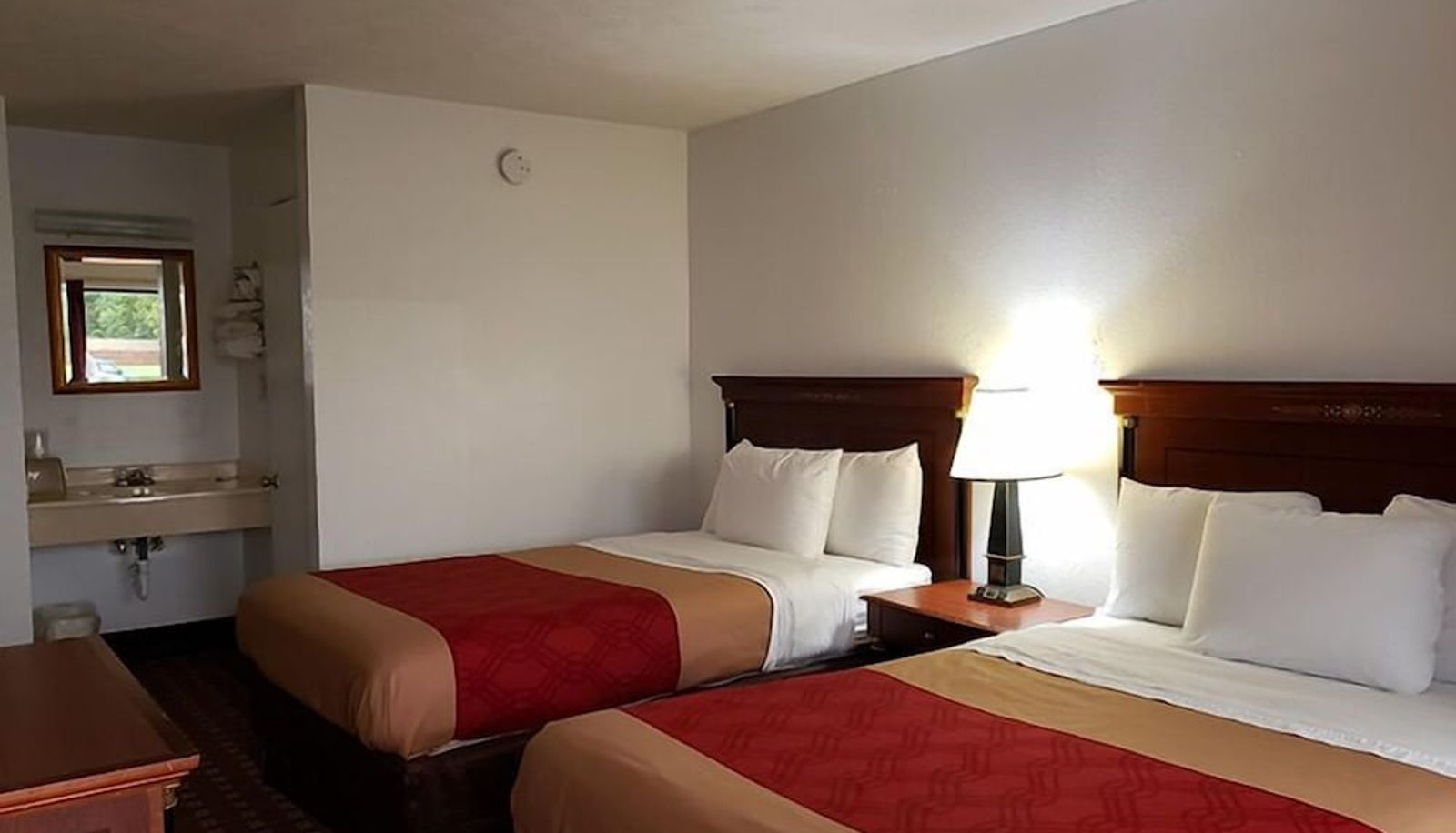 Apartment - Carbondale Value Inn & Suites