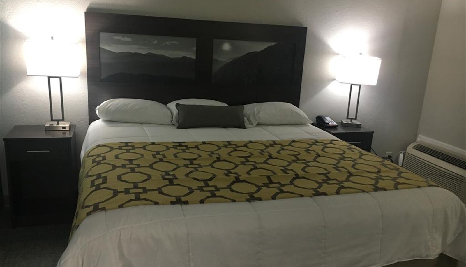 Room - Baymont by Wyndham Cookeville