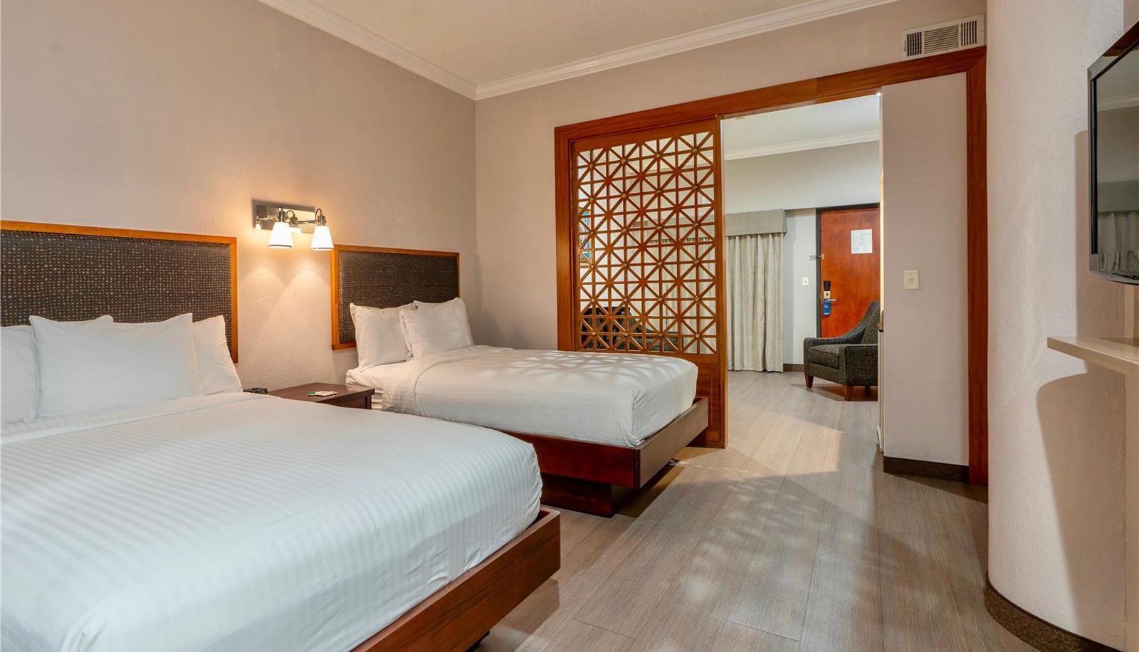Zimmer - Wyndham Garden Baronne Plaza New Orleans