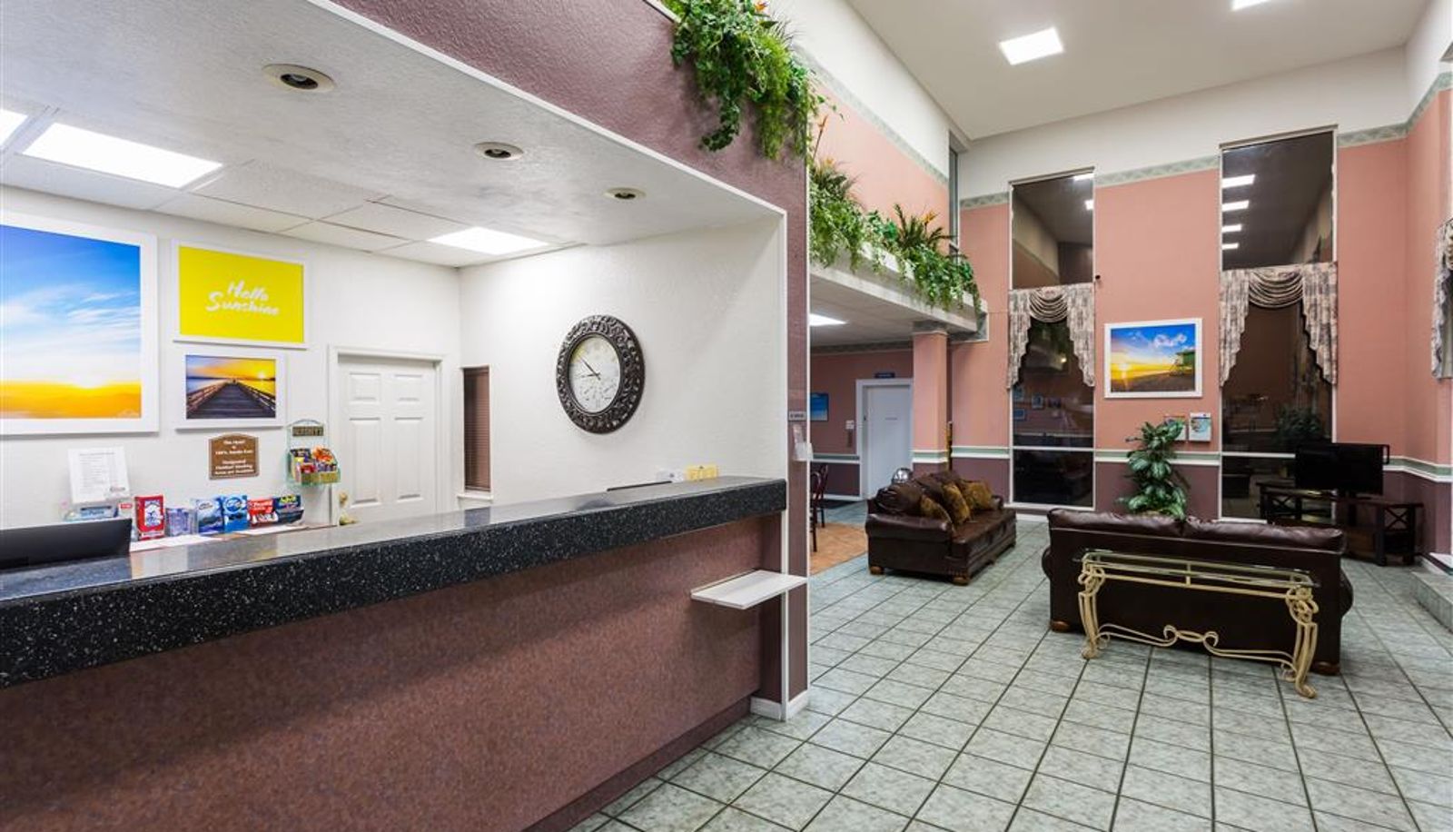 Sala - Days Inn & Suites by Wyndham Port Richey